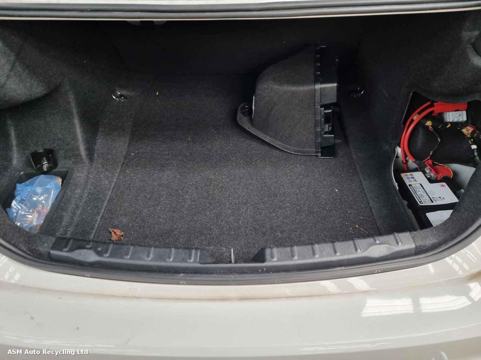 View Auto part Bmw 3 Series 2014 4 Door Saloon Breaking