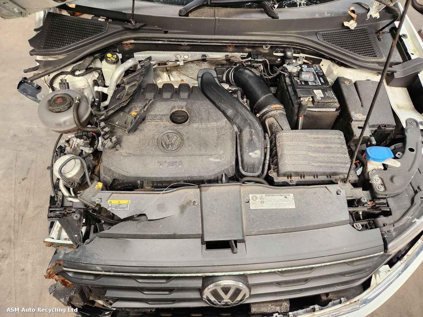 View Auto part Volkswagen T-roc 2018 5 Door Hatchback Breaking