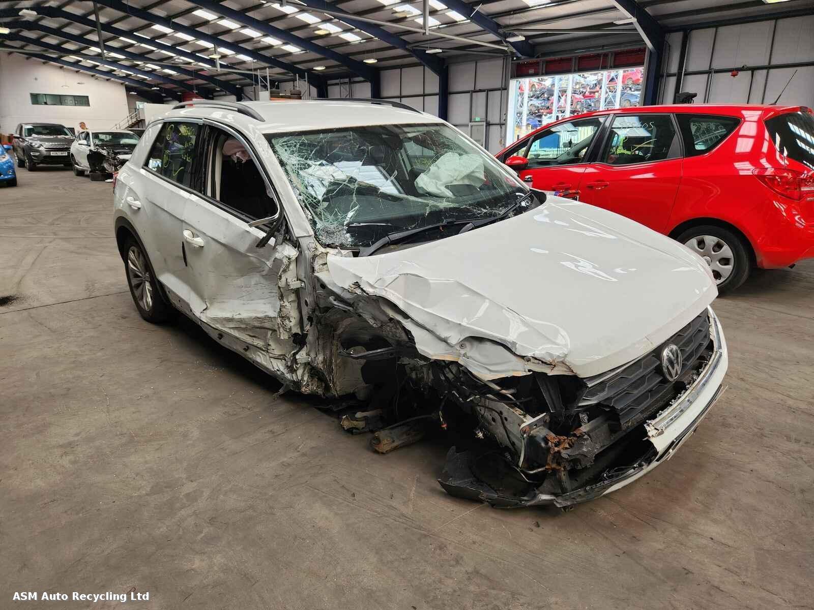 Image for a Volkswagen T-roc 2018 5 Door Hatchback Breaking