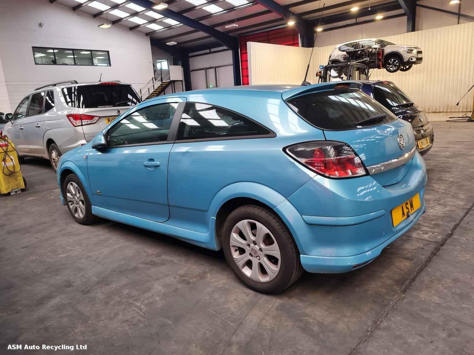 Vauxhall Astra 2010 3 Door Hatchback Breaking View Auto part Vauxhall Astra 2010 3 Door Hatchback Breaking