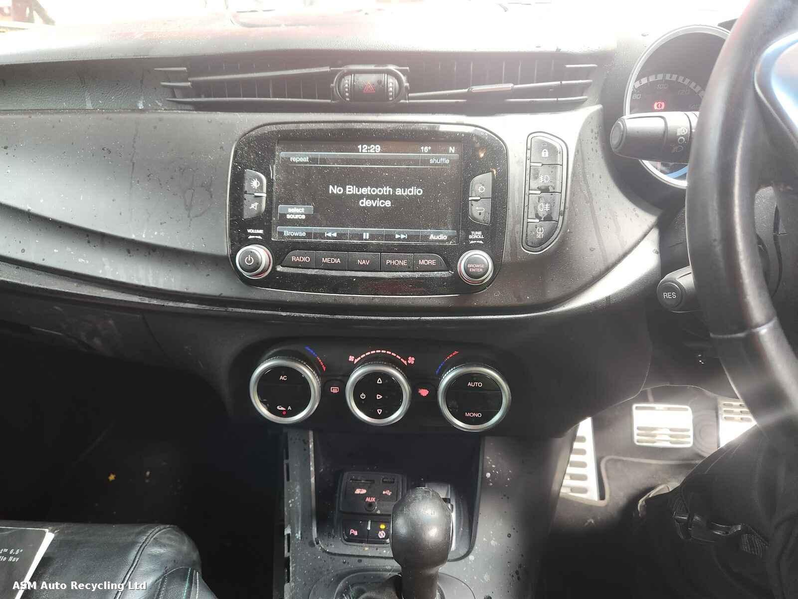 Alfa Romeo Giulietta 2014 5 Door Hatchback Breaking View Auto part Alfa Romeo Giulietta 2014 5 Door Hatchback Breaking