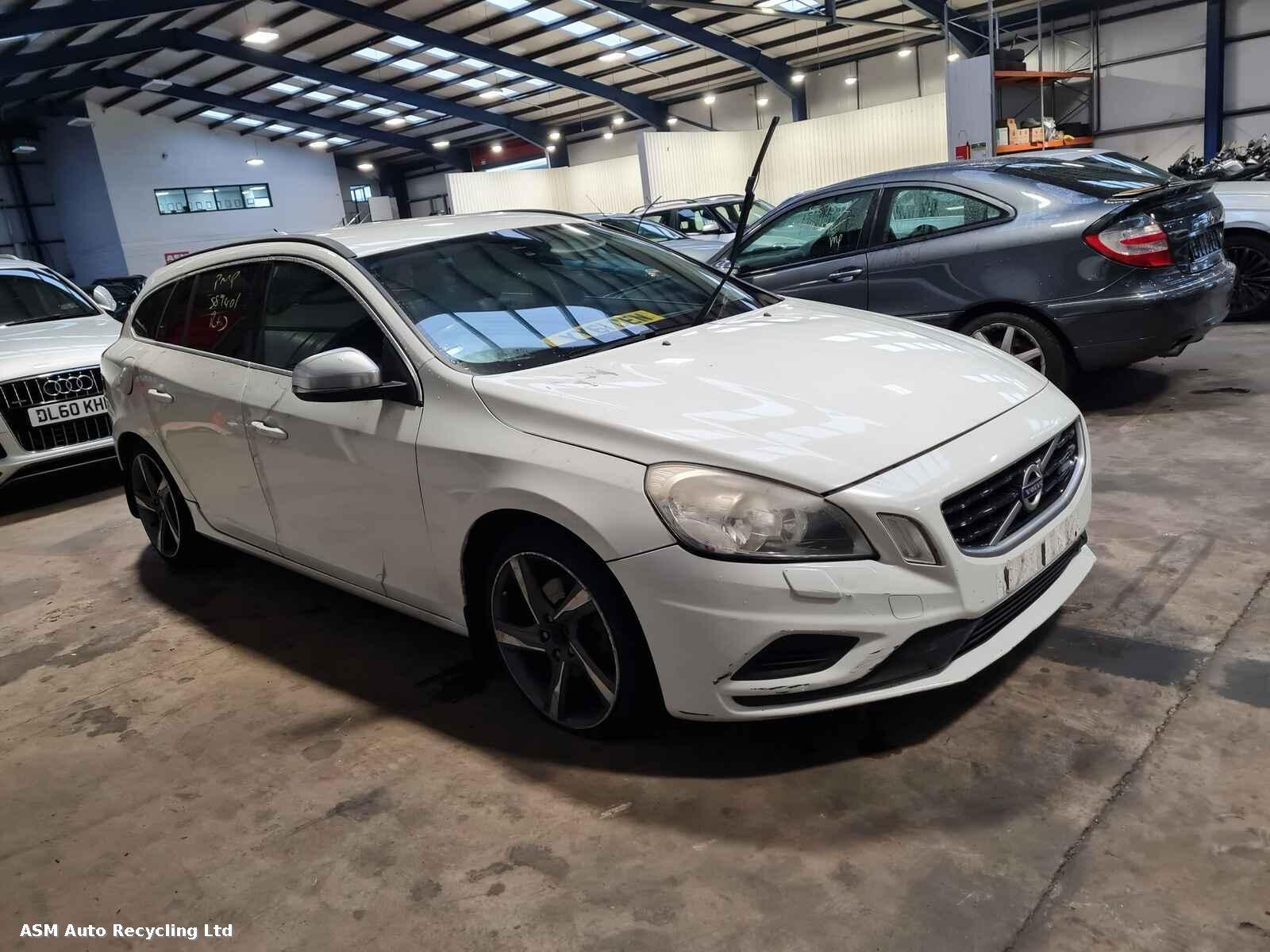 Image for a Volvo V60 2011 5 Door Estate Breaking