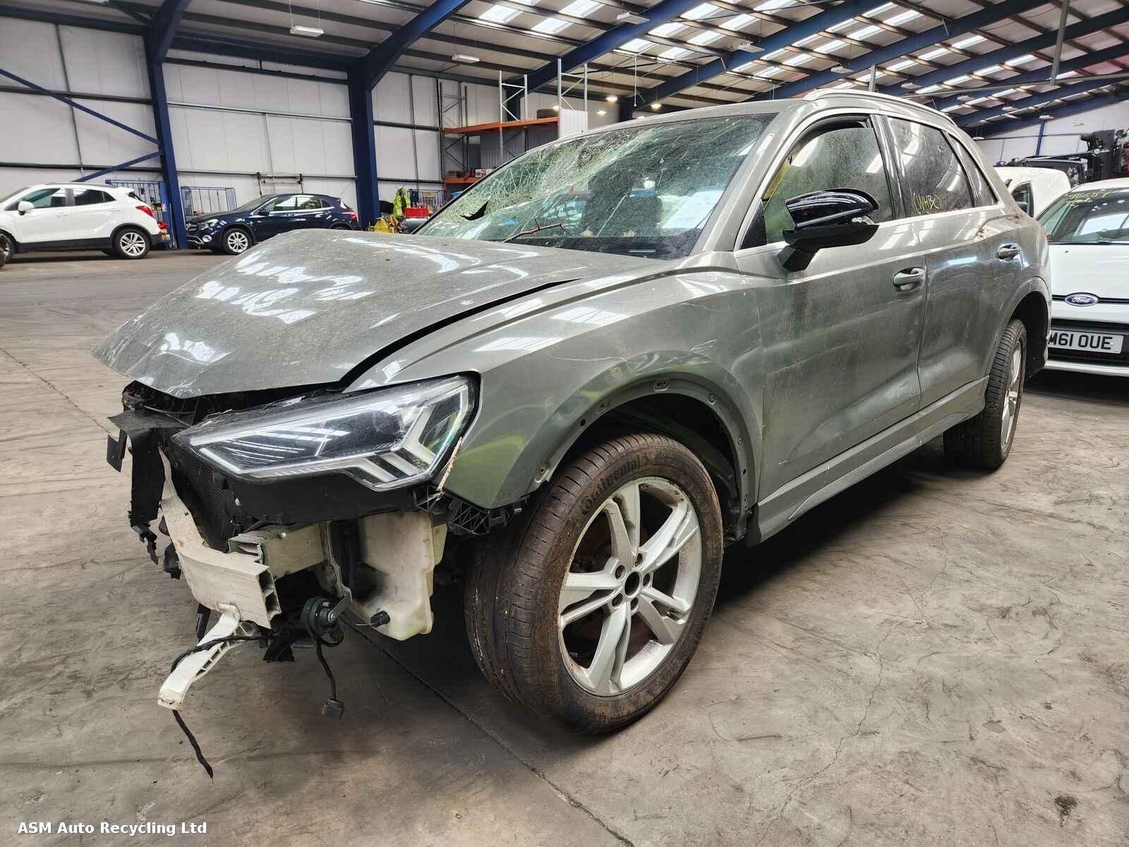 Audi Q3 2019 5 Door Estate Breaking View Auto part Audi Q3 2019 5 Door Estate Breaking