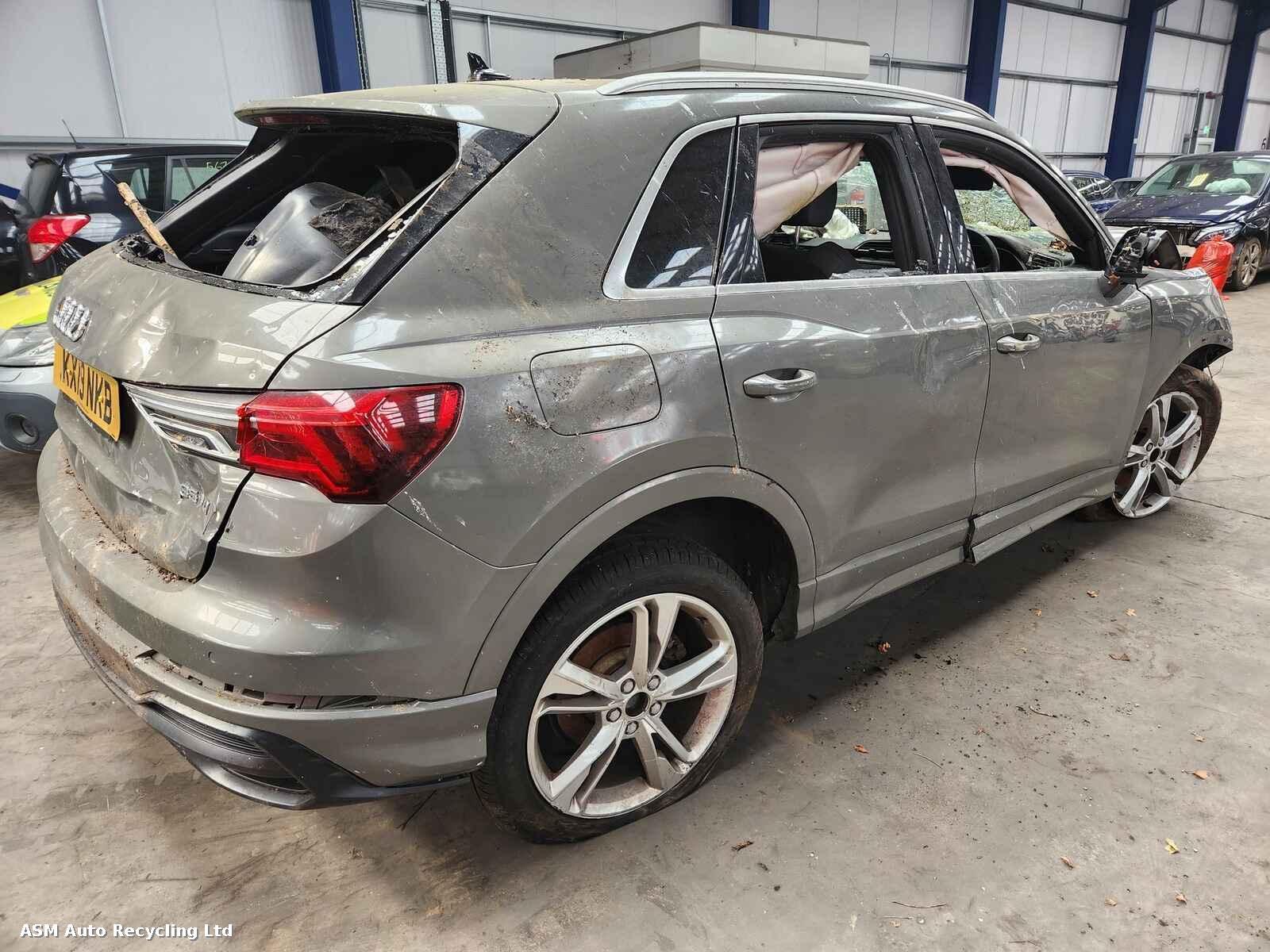 Audi Q3 2019 5 Door Estate Breaking View Auto part Audi Q3 2019 5 Door Estate Breaking