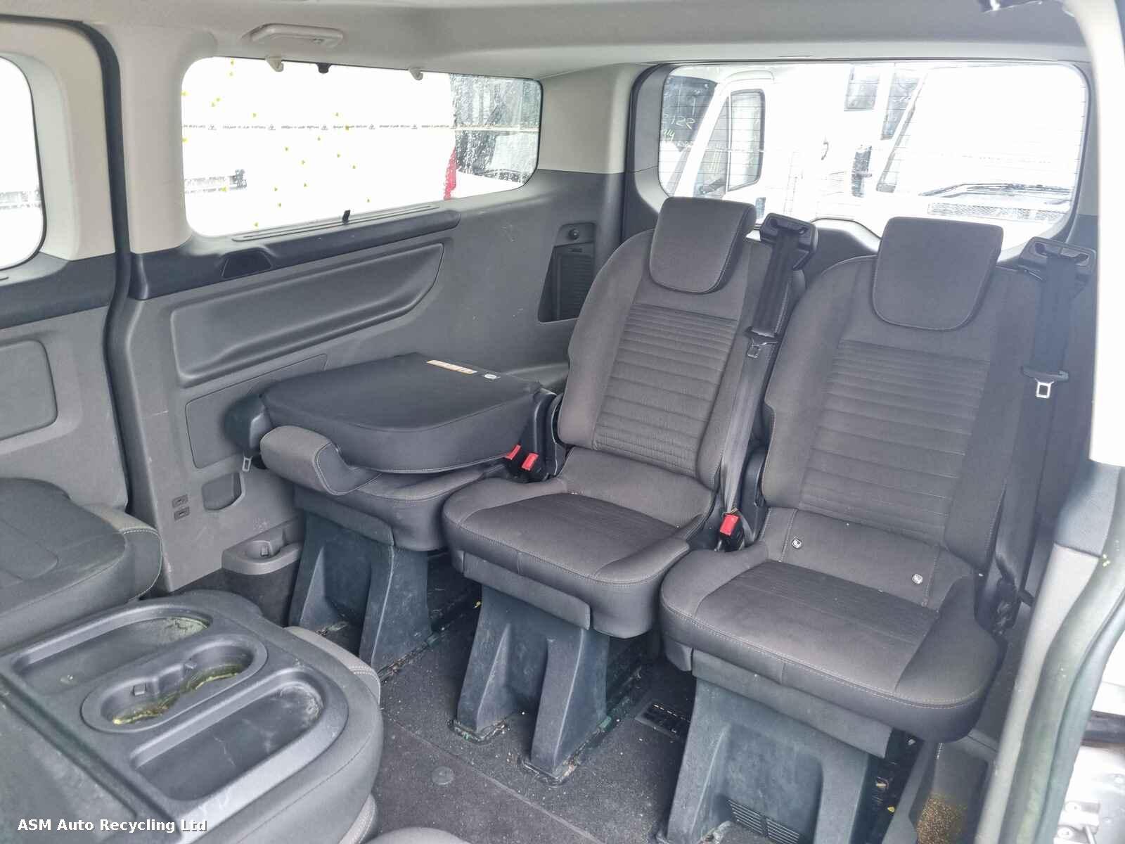 Ford Tourneo Custom 2019 4 Door Mpv Breaking View Auto part Ford Tourneo Custom 2019 4 Door Mpv Breaking