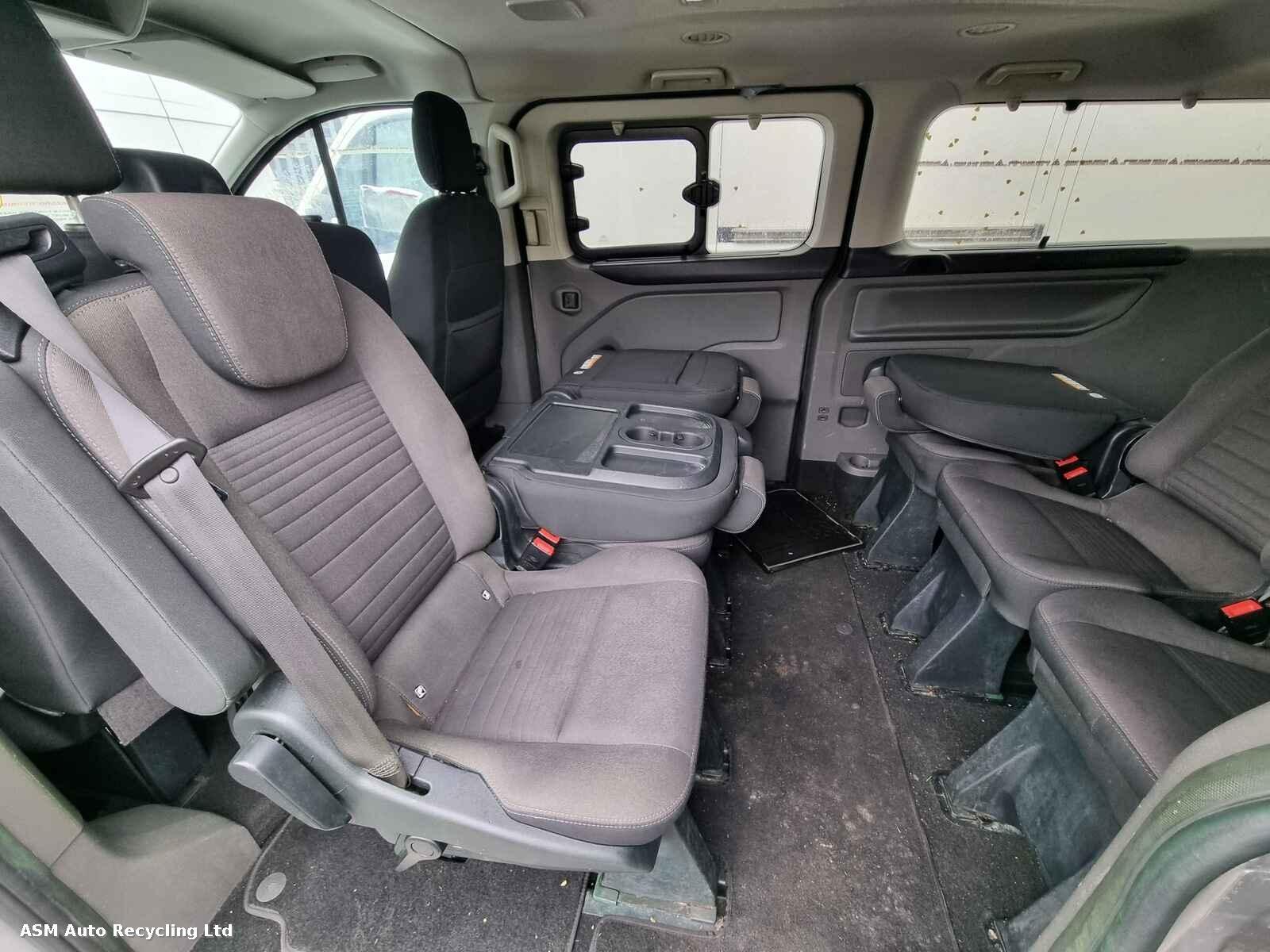 Ford Tourneo Custom 2019 4 Door Mpv Breaking View Auto part Ford Tourneo Custom 2019 4 Door Mpv Breaking