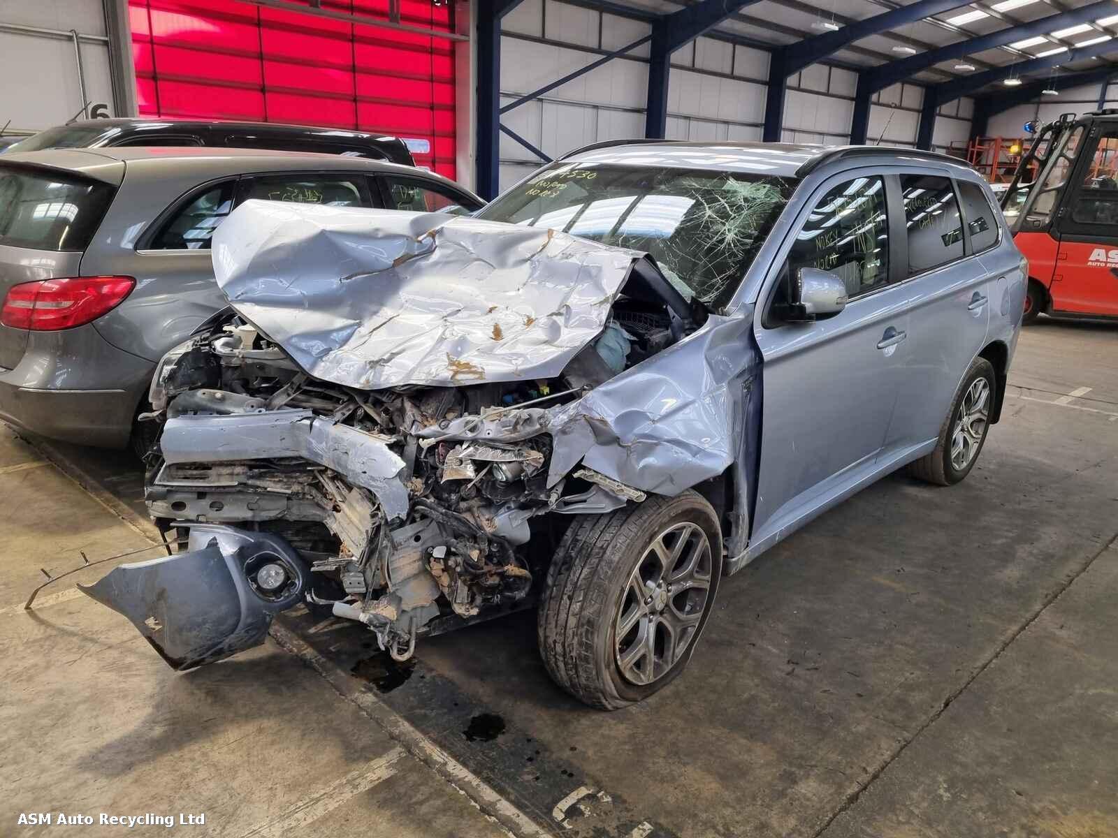 Mitsubishi Outlander 2014 5 Door Estate Breaking View Auto part Mitsubishi Outlander 2014 5 Door Estate Breaking