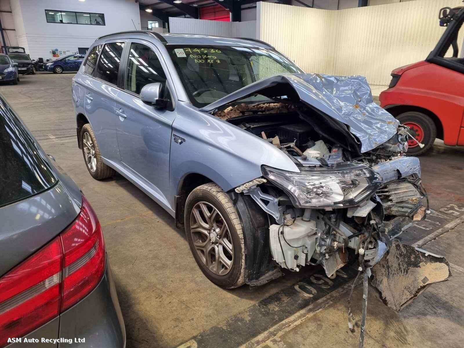 Image for a Mitsubishi Outlander 2014 5 Door Estate Breaking