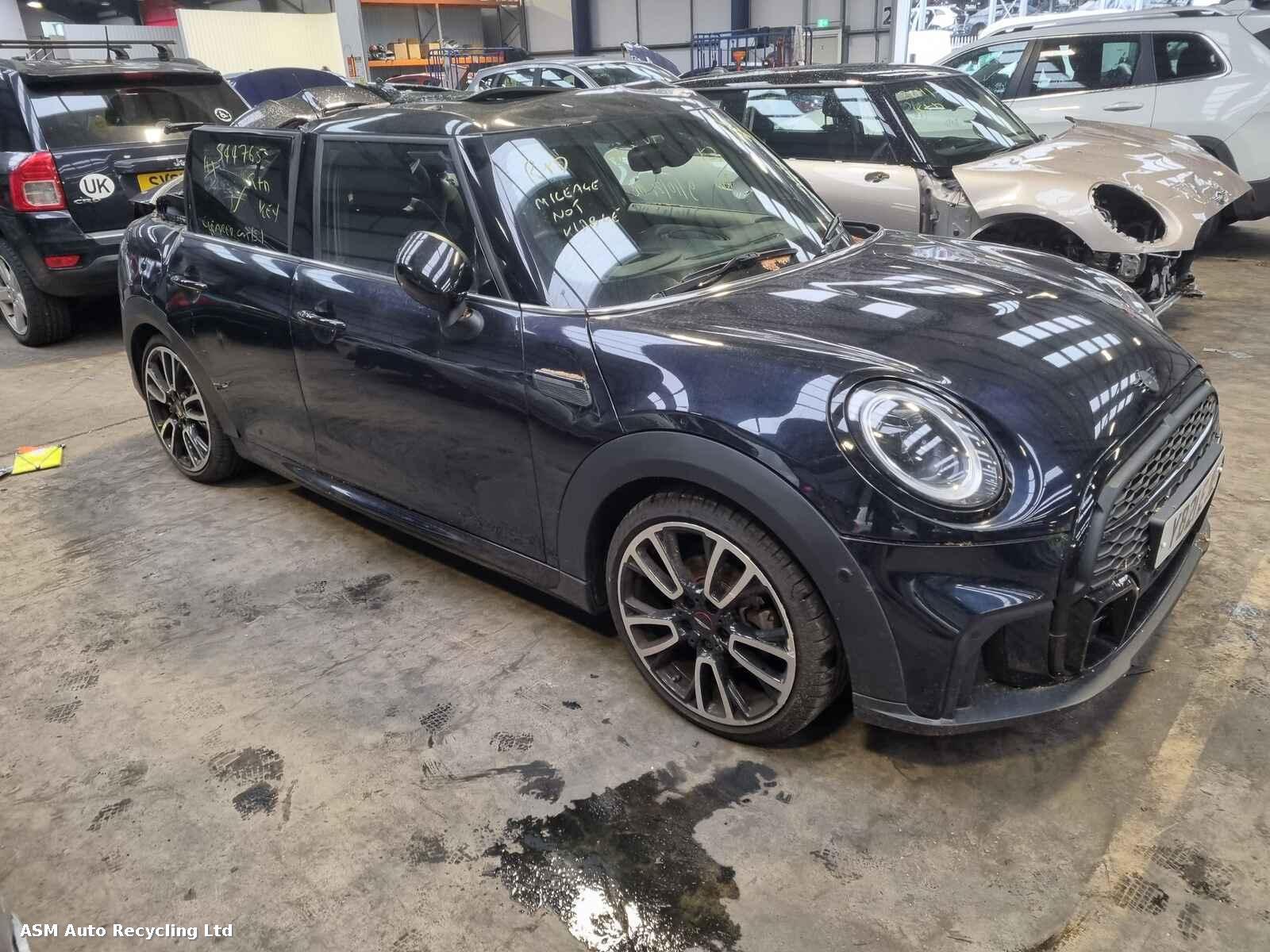 Image for a Mini (bmw) Mini 2021 5 Door Hatchback Breaking