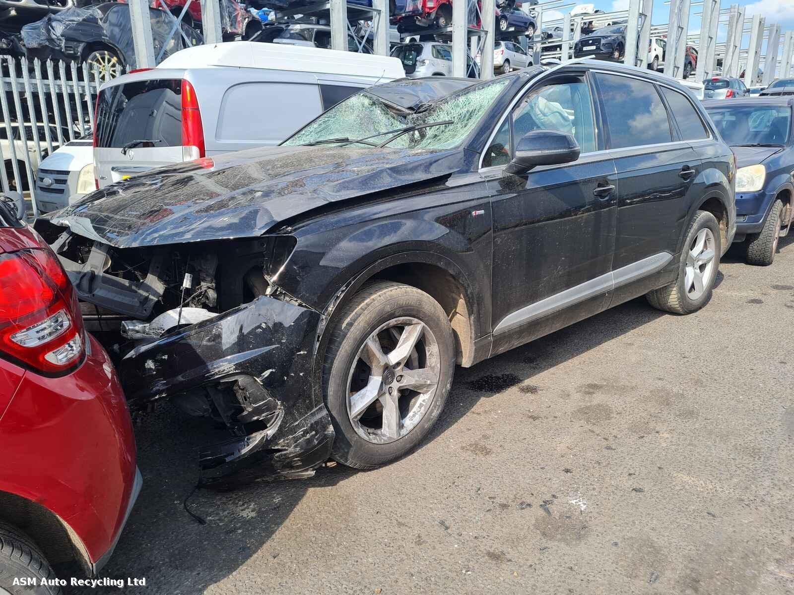 Audi Q7 2016 5 Door Estate Breaking View Auto part Audi Q7 2016 5 Door Estate Breaking