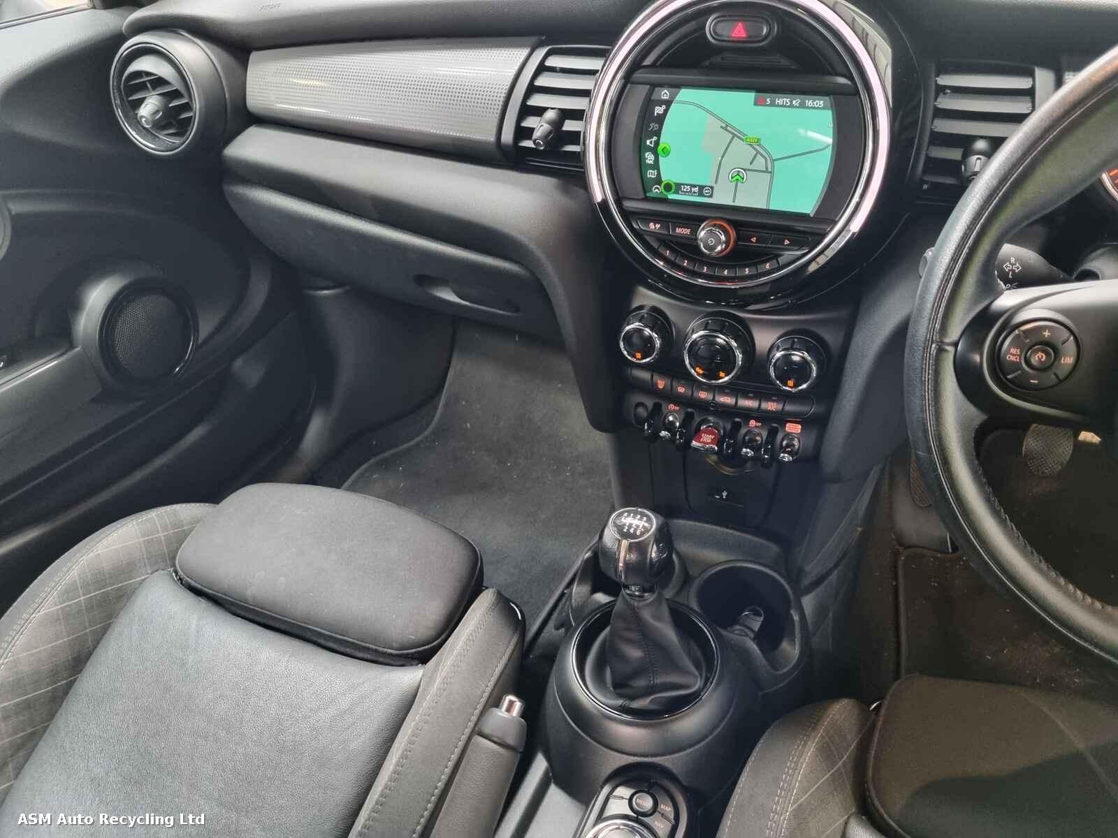 View Auto part Mini (bmw) Mini 2018 3 Door Hatchback Breaking