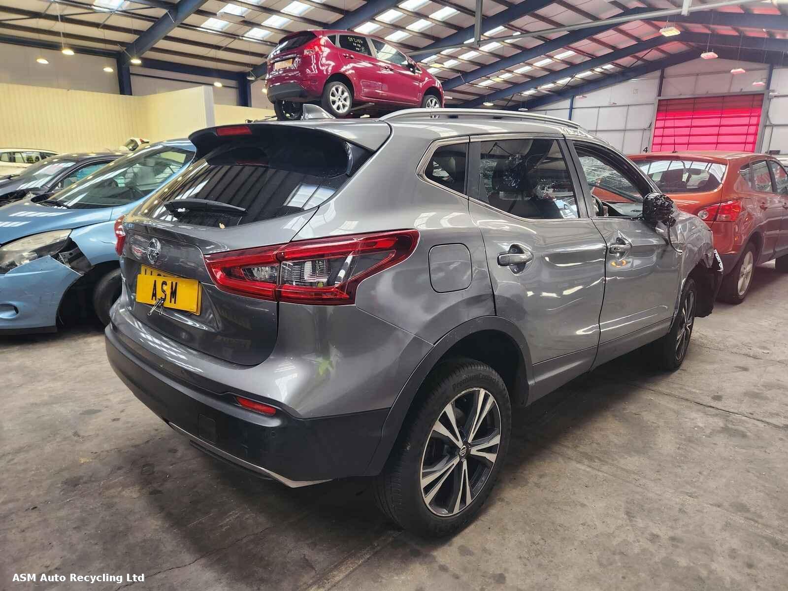 Nissan Qashqai 2017 5 Door Hatchback Breaking View Auto part Nissan Qashqai 2017 5 Door Hatchback Breaking