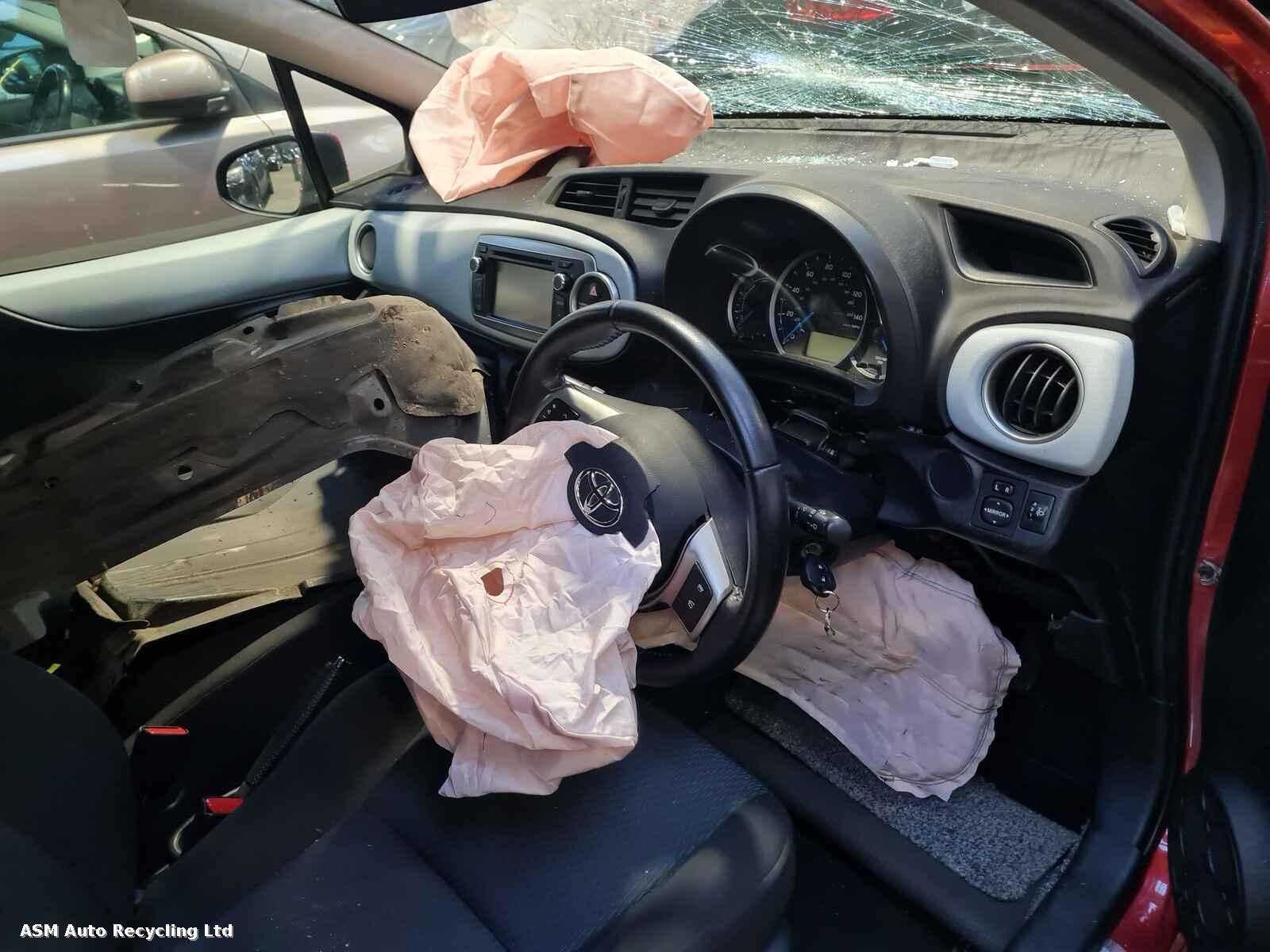 Toyota Yaris 2013 5 Door Hatchback Breaking View Auto part Toyota Yaris 2013 5 Door Hatchback Breaking
