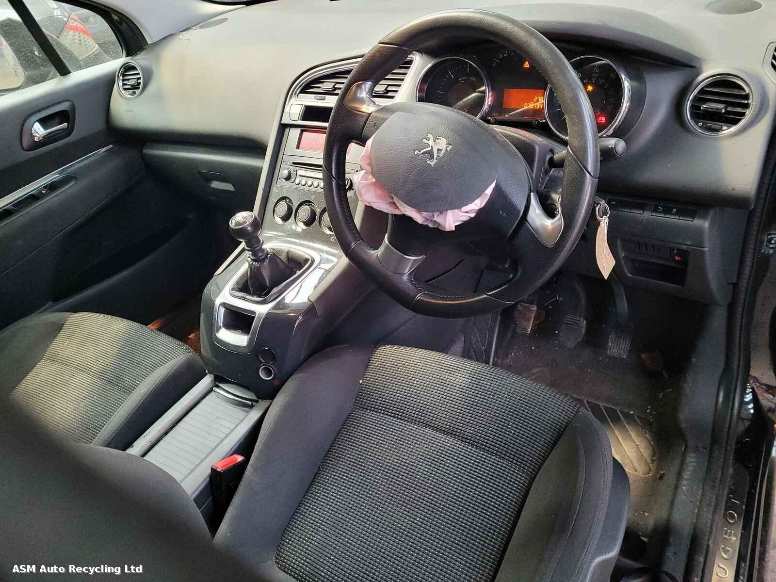 Peugeot 5008 2015 5 Door Mpv Breaking View Auto part Peugeot 5008 2015 5 Door Mpv Breaking