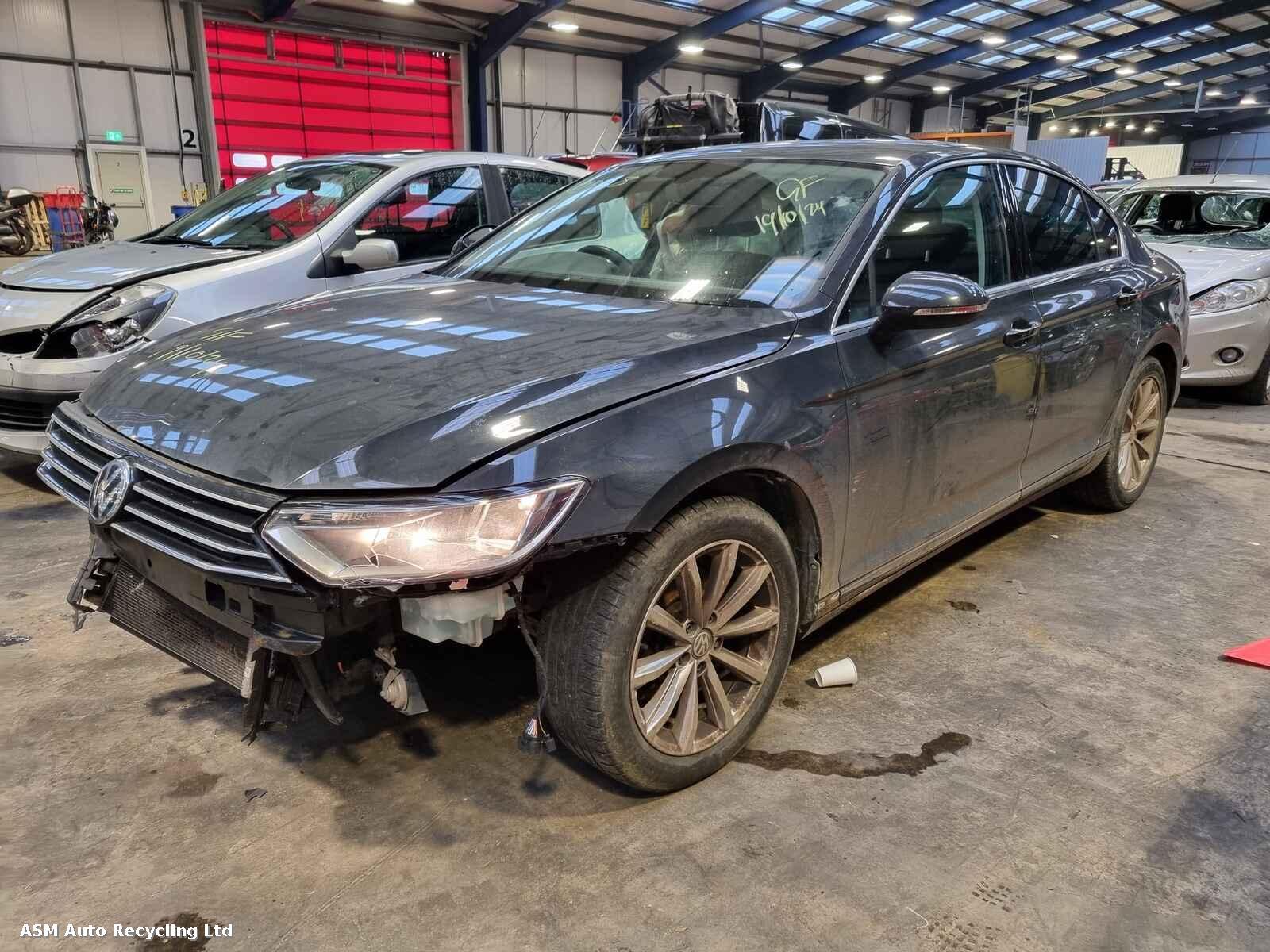 Volkswagen Passat 2017 4 Door Saloon Breaking View Auto part Volkswagen Passat 2017 4 Door Saloon Breaking