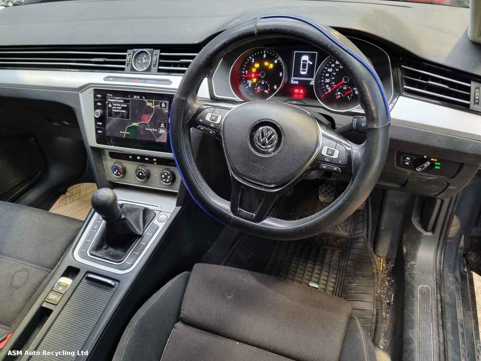 Volkswagen Passat 2017 4 Door Saloon Breaking View Auto part Volkswagen Passat 2017 4 Door Saloon Breaking