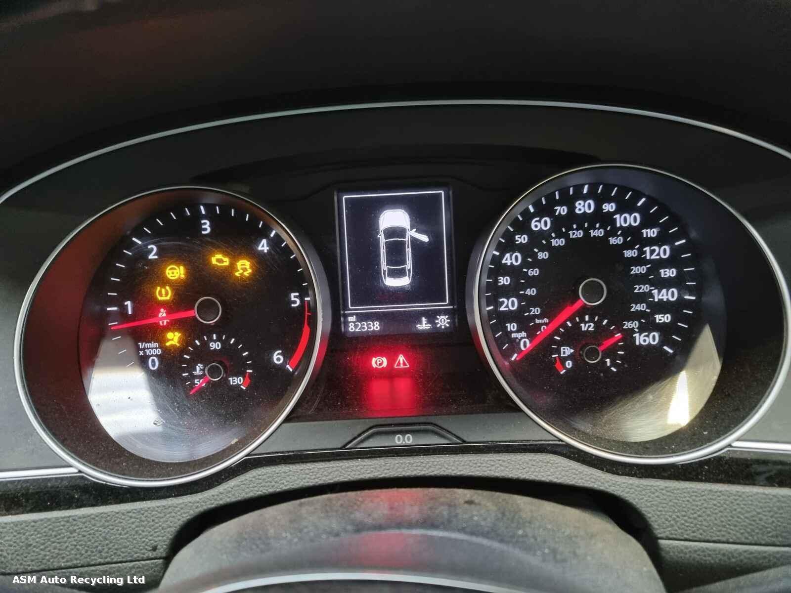 Volkswagen Passat 2017 4 Door Saloon Breaking View Auto part Volkswagen Passat 2017 4 Door Saloon Breaking