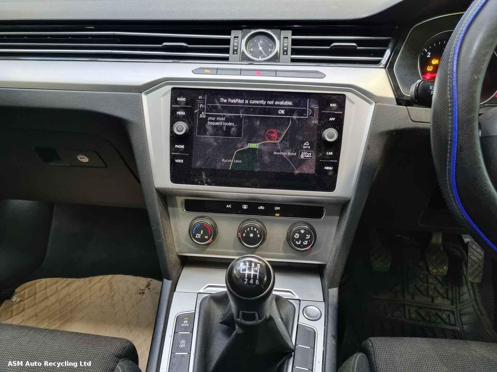 Volkswagen Passat 2017 4 Door Saloon Breaking View Auto part Volkswagen Passat 2017 4 Door Saloon Breaking