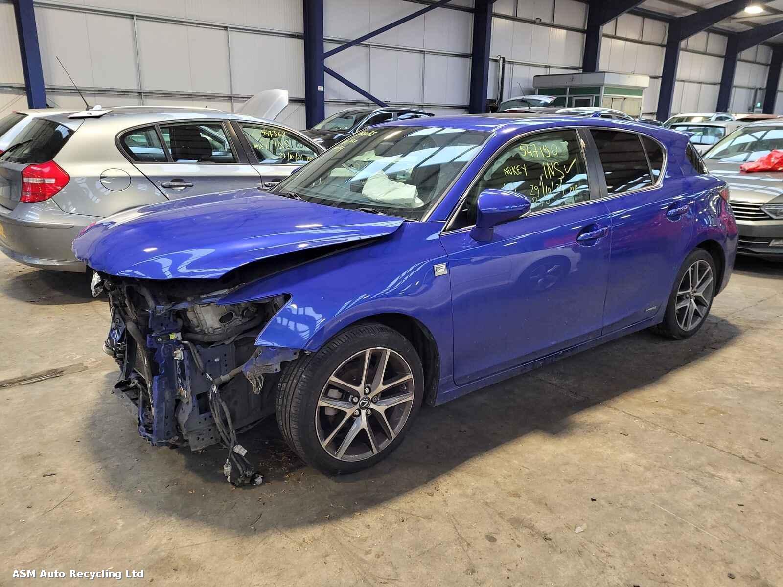View Auto part Lexus Ct200 2016 5 Door Hatchback Breaking