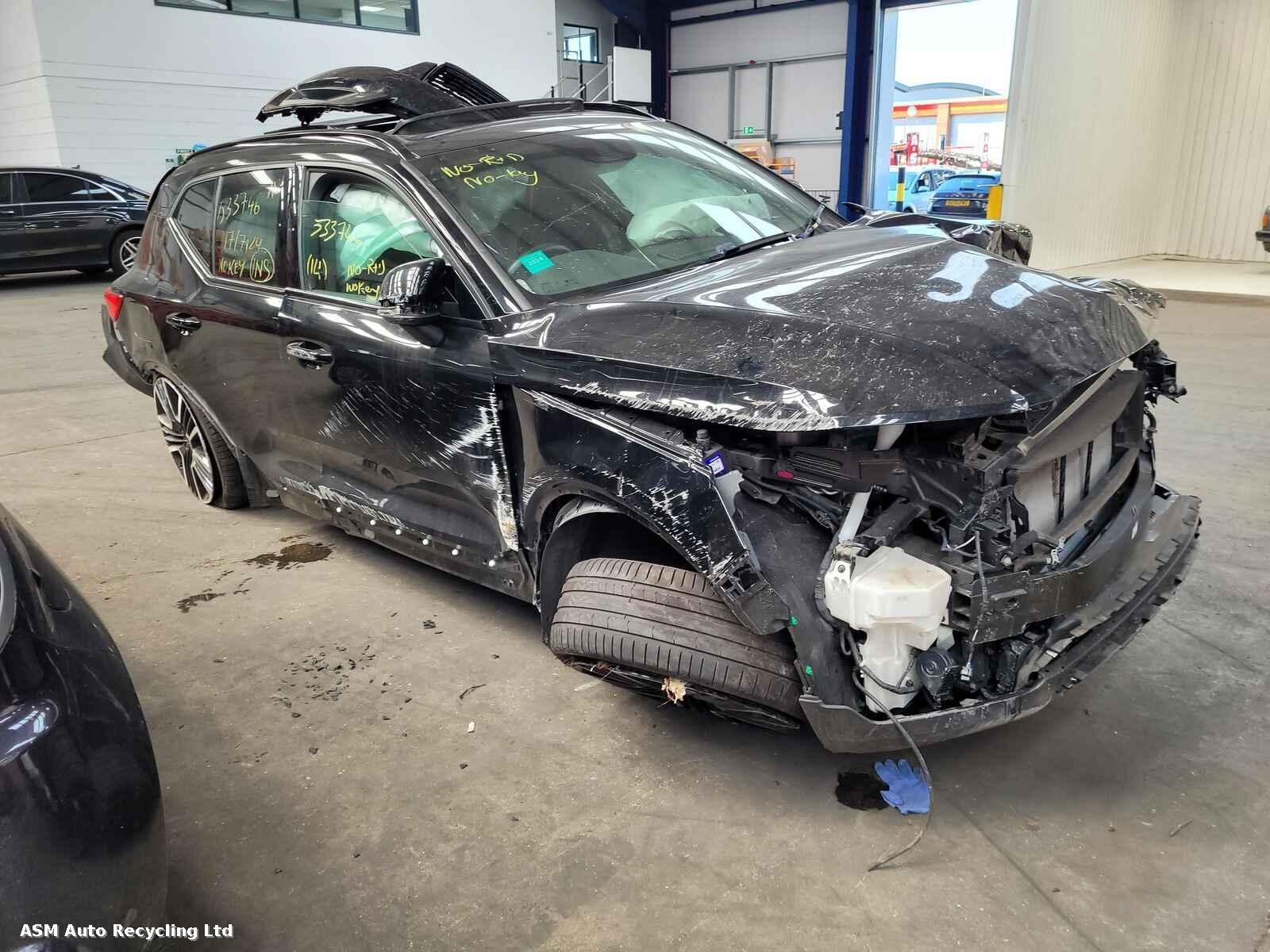 View Auto part Volvo Xc40 2021 5 Door Estate Breaking