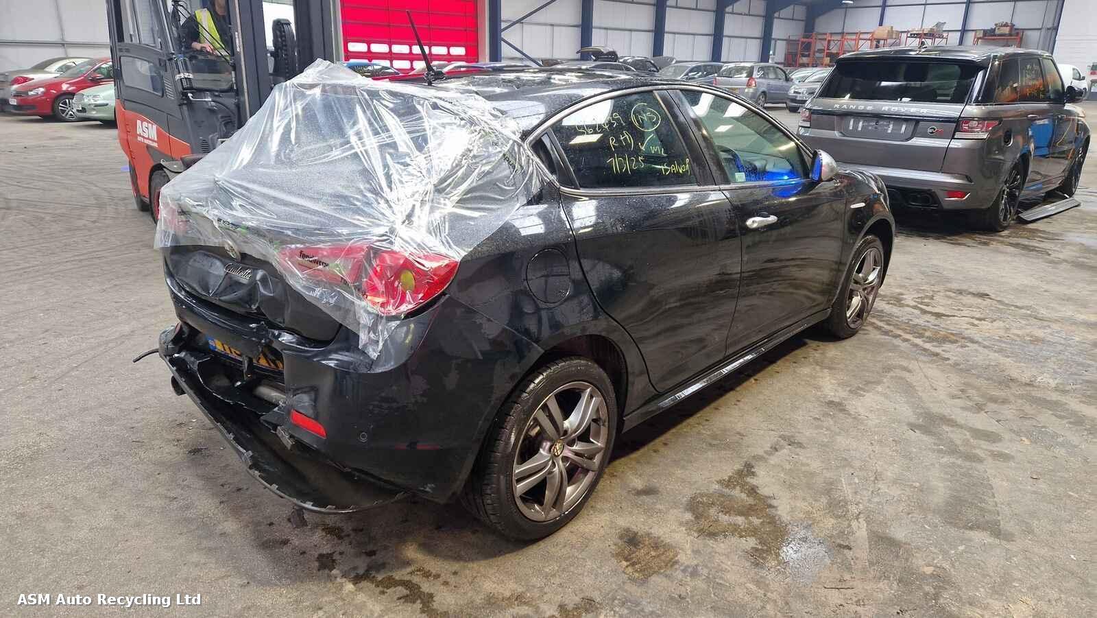 View Auto part Alfa Romeo Giulietta 2014 5 Door Hatchback Breaking