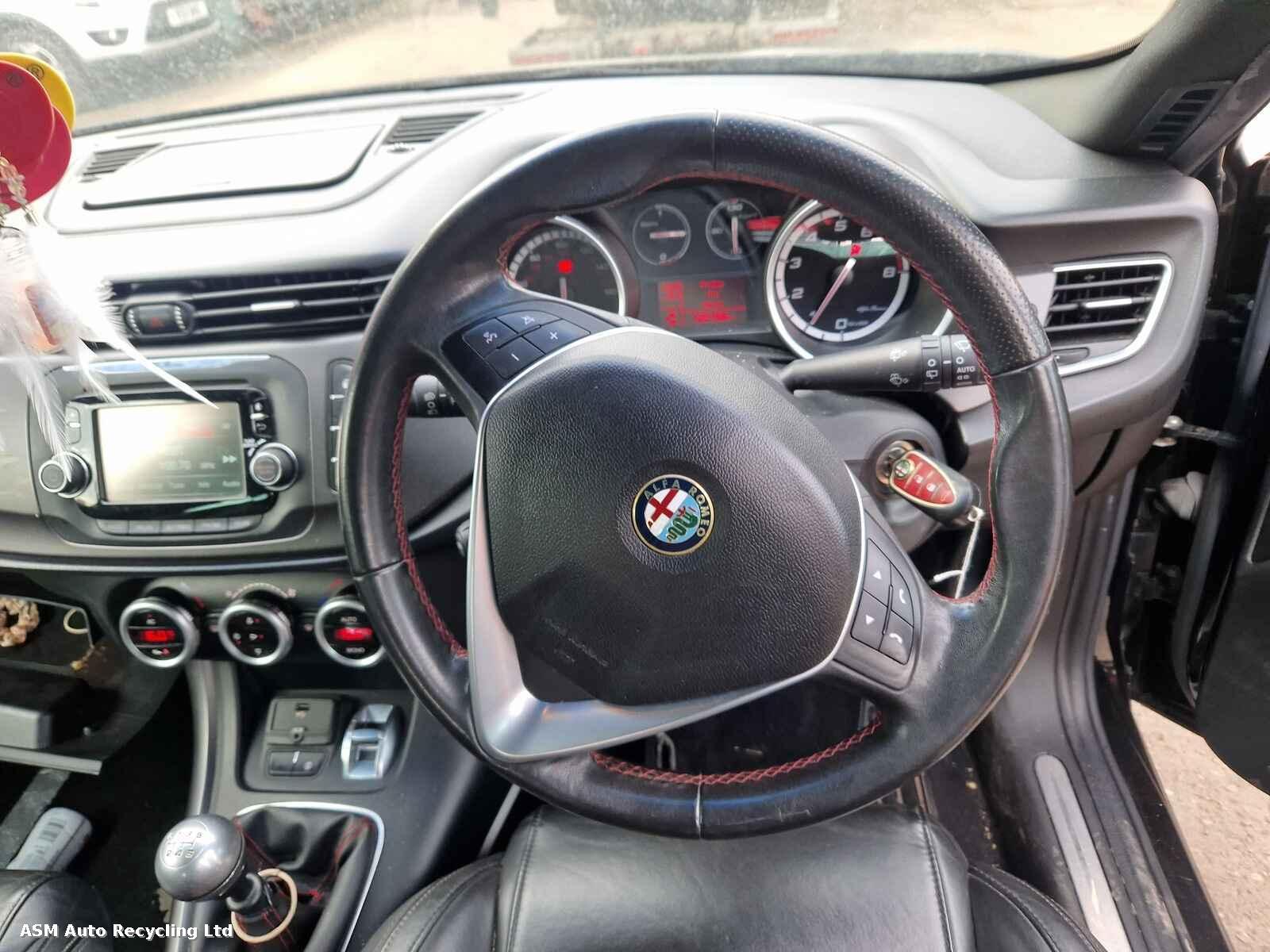 View Auto part Alfa Romeo Giulietta 2014 5 Door Hatchback Breaking