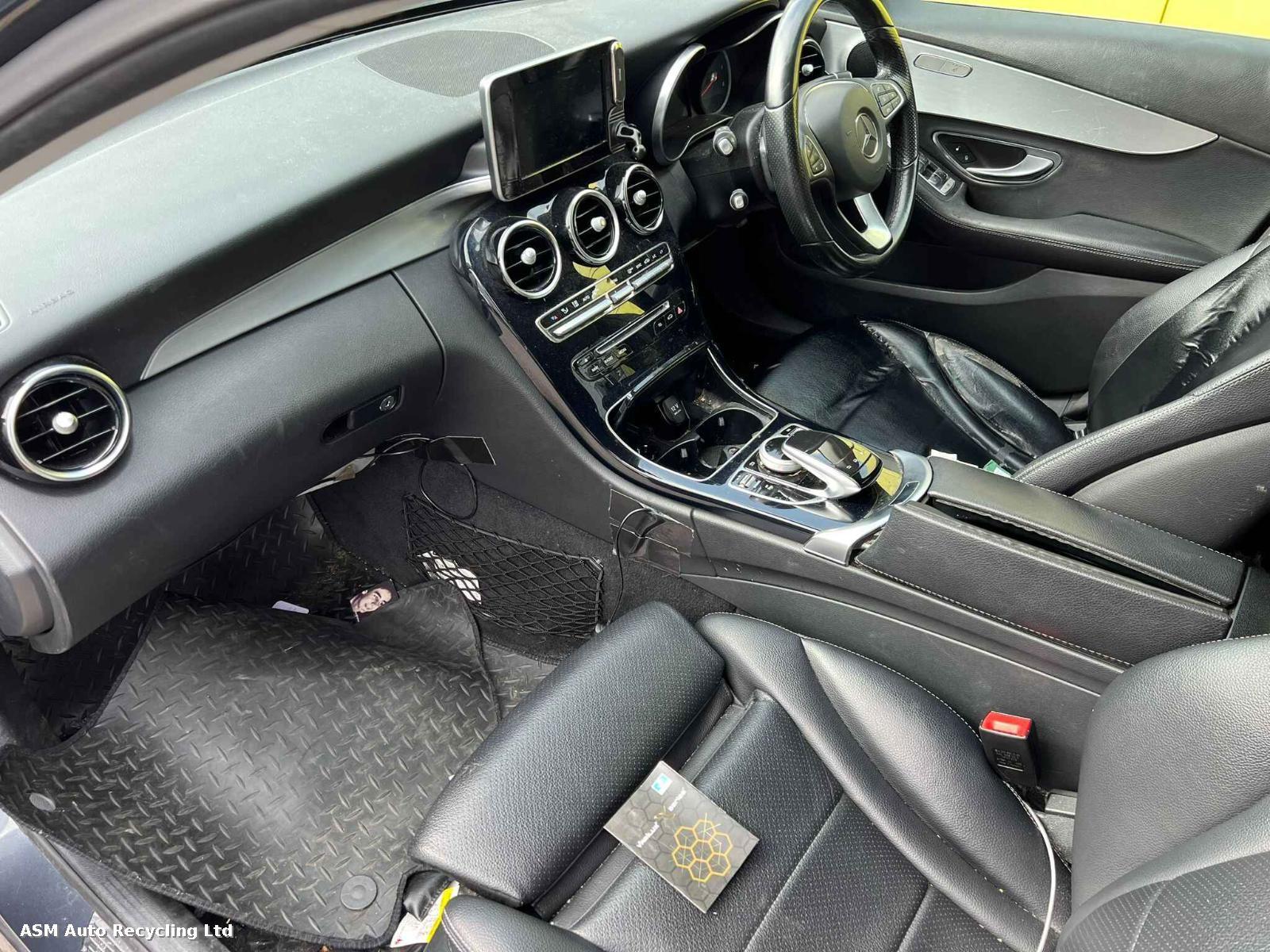 View Auto part Mercedes C Class 2016 5 Door Estate Breaking