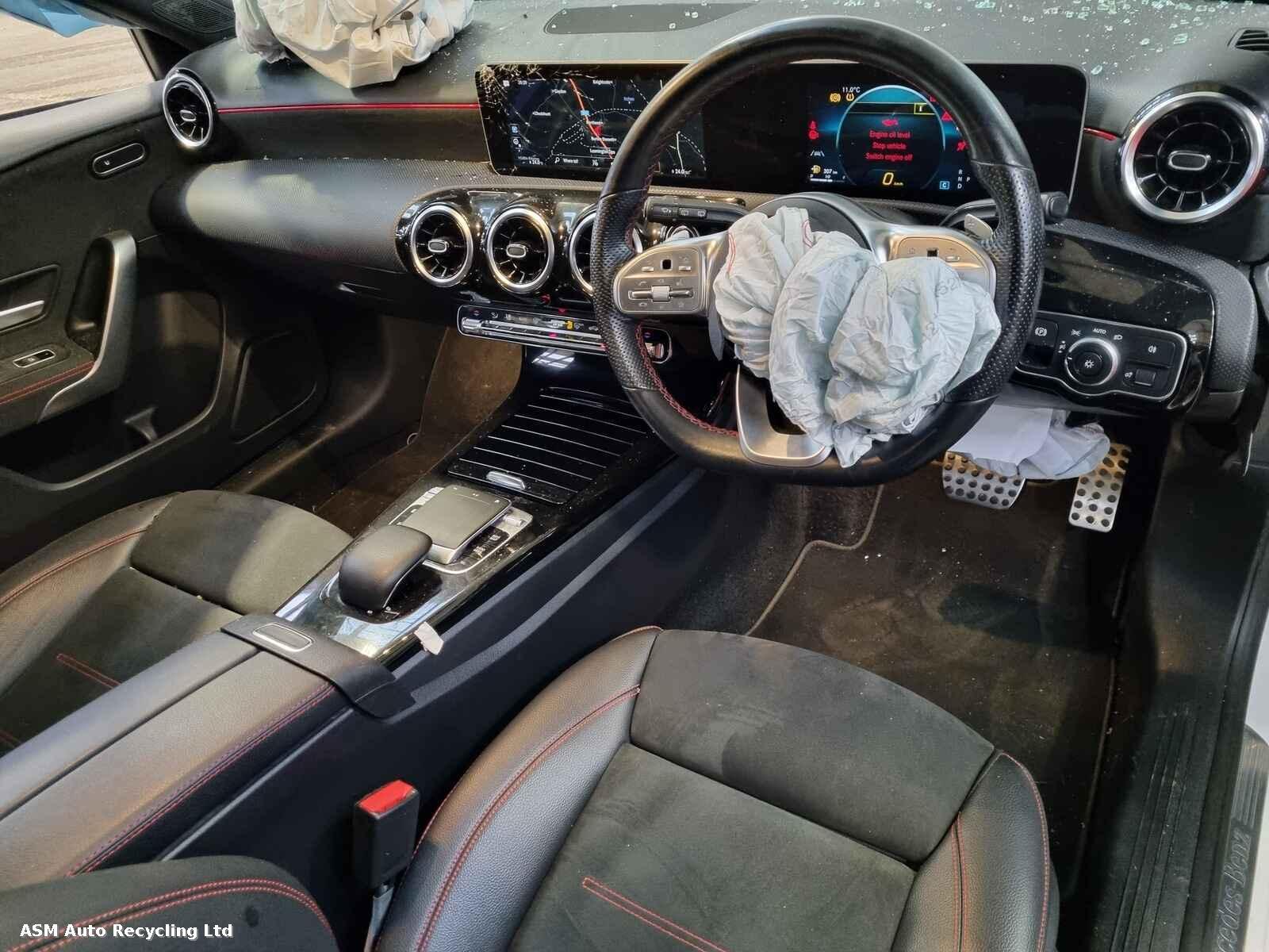 View Auto part Mercedes A Class 2019 5 Door Hatchback Breaking