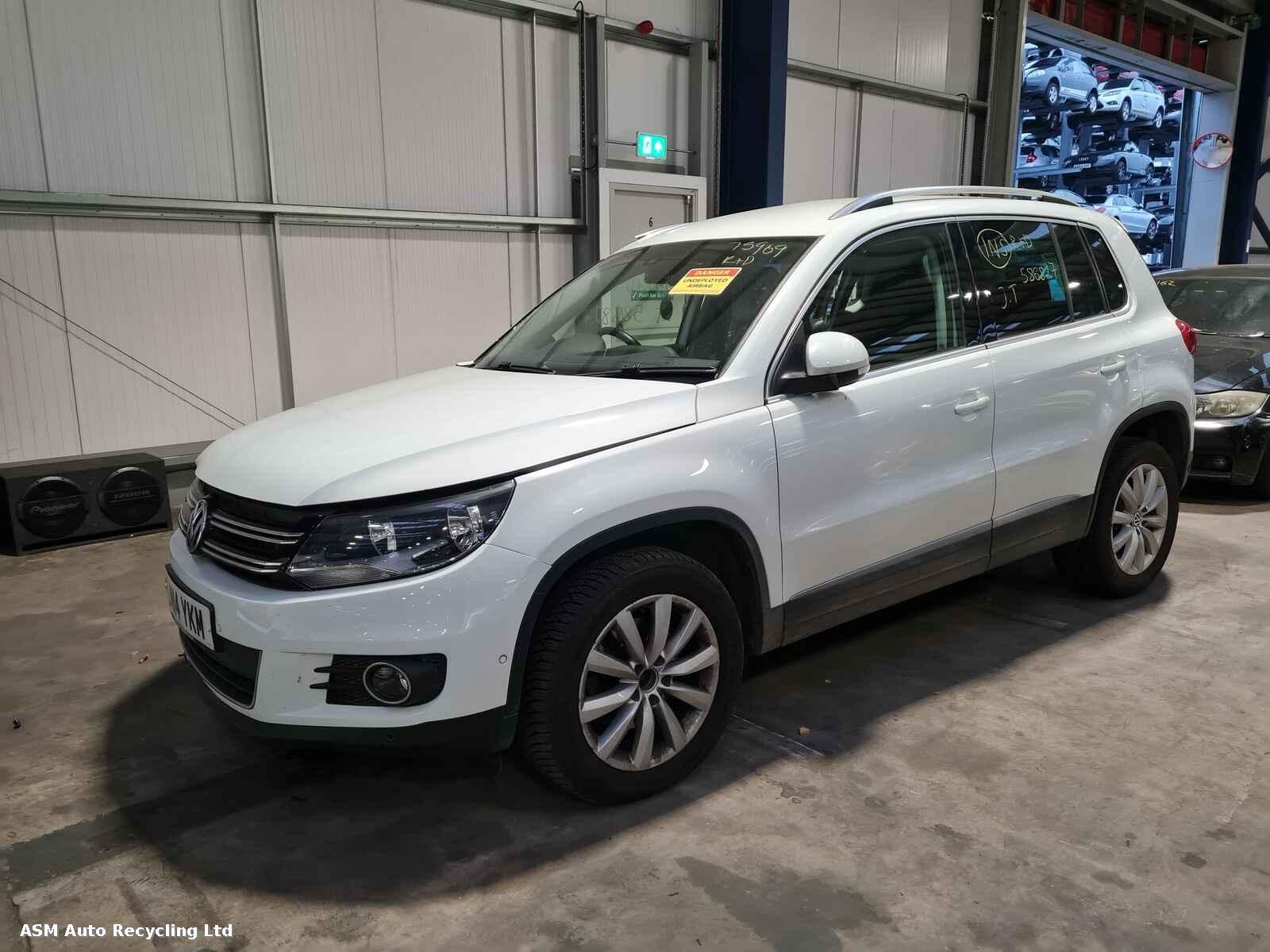 View Auto part Volkswagen Tiguan 2014 5 Door Estate Breaking