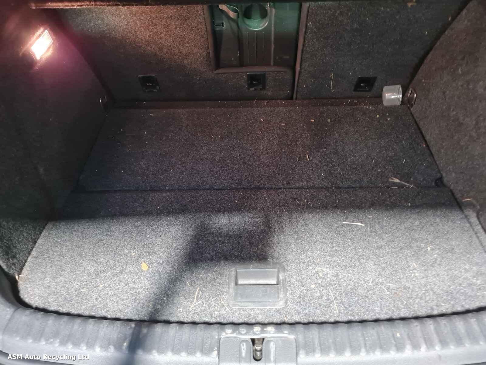 View Auto part Volkswagen Tiguan 2014 5 Door Estate Breaking
