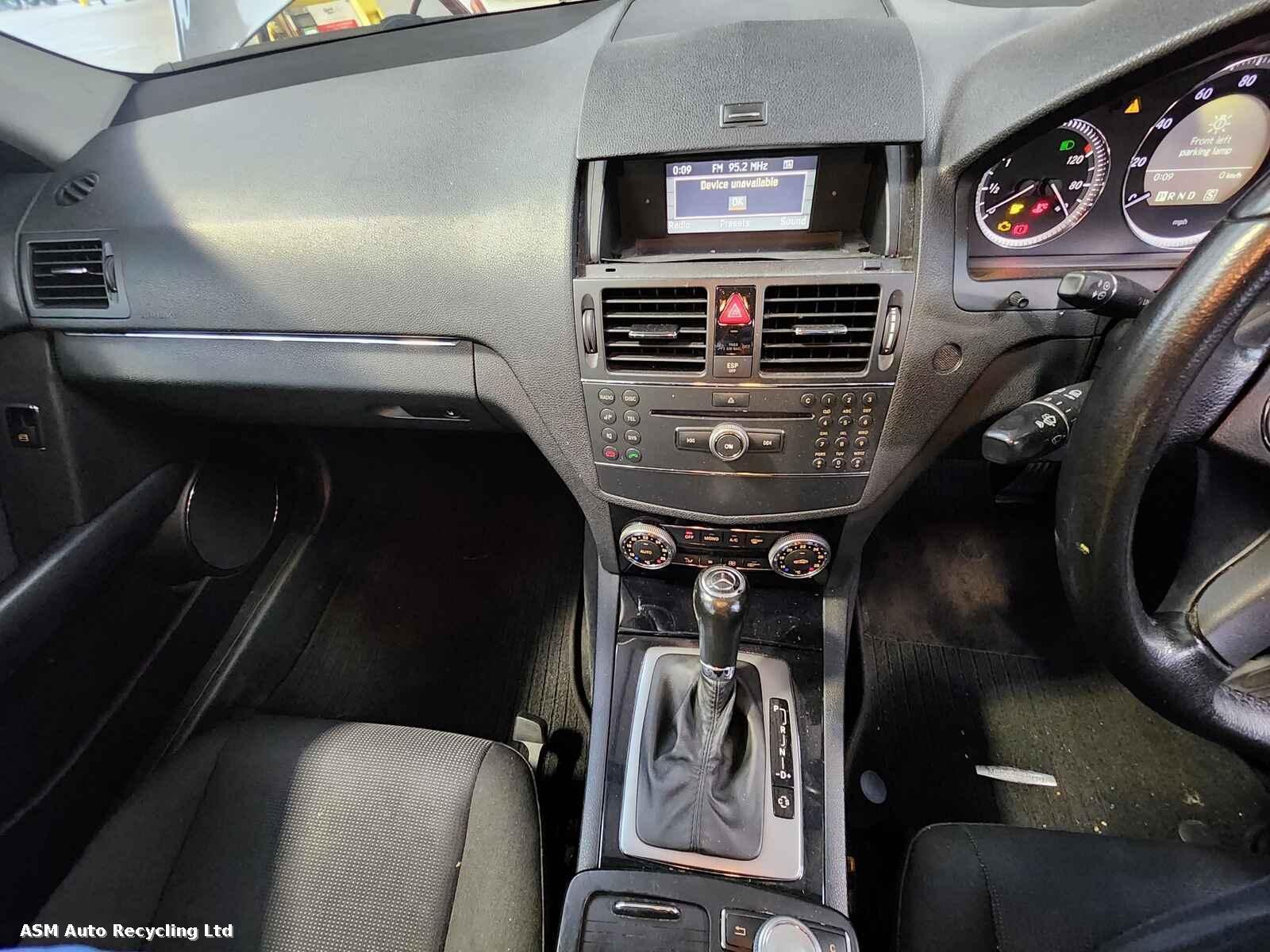 View Auto part Mercedes C Class 2008 4 Door Saloon Breaking