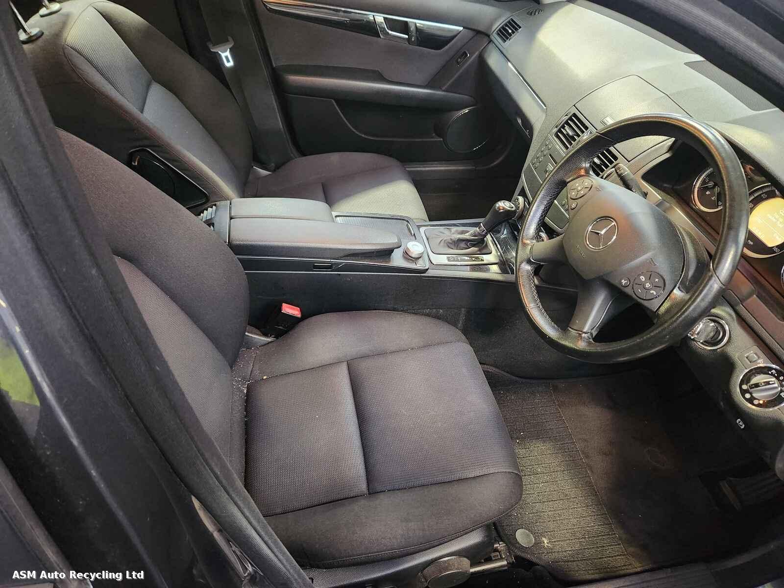 View Auto part Mercedes C Class 2008 4 Door Saloon Breaking