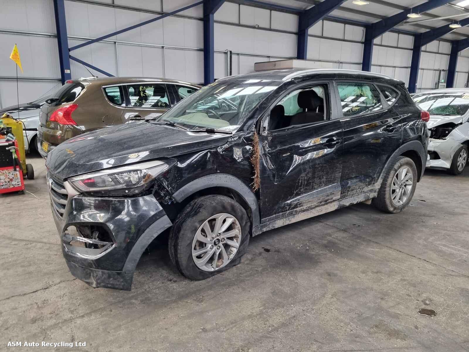 View Auto part Hyundai Tucson 2015 5 Door Estate Breaking