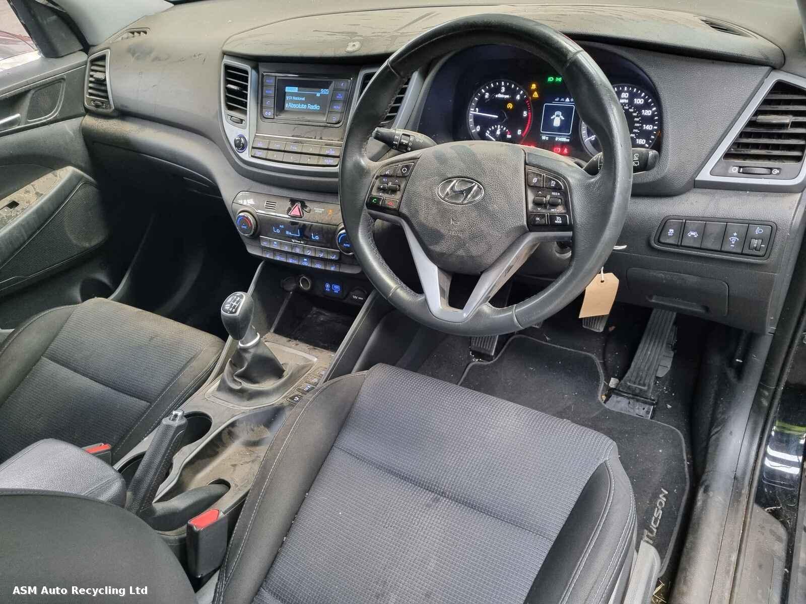 View Auto part Hyundai Tucson 2015 5 Door Estate Breaking