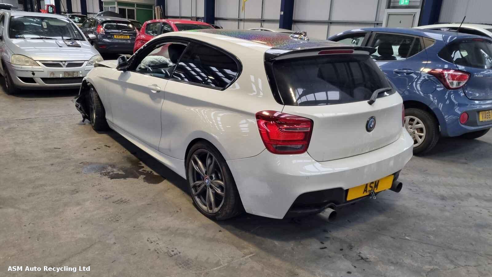 View Auto part Bmw 1 Series 2013 3 Door Hatchback Breaking