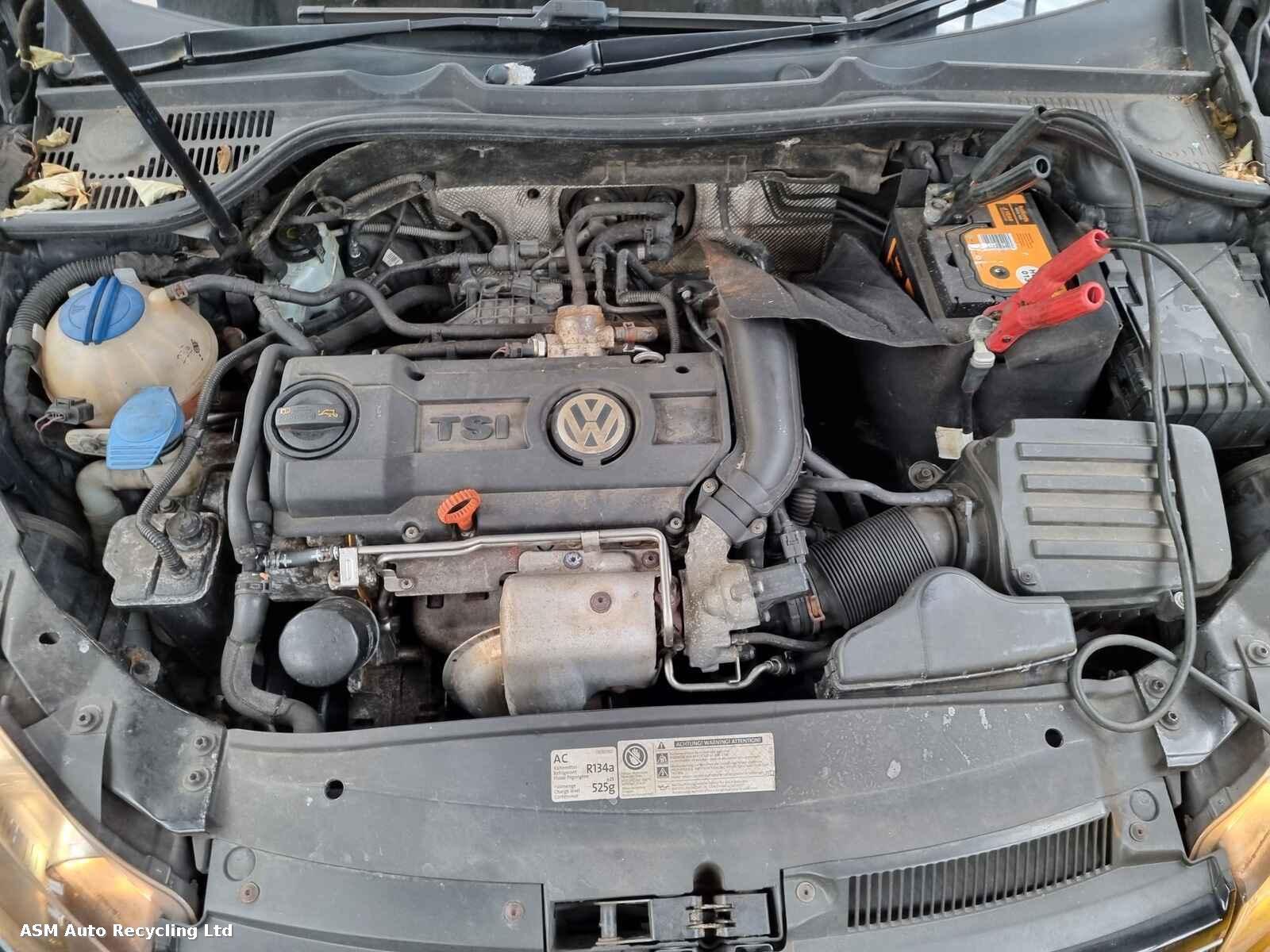 View Auto part Volkswagen Golf 2012 2 Door Convertible Breaking