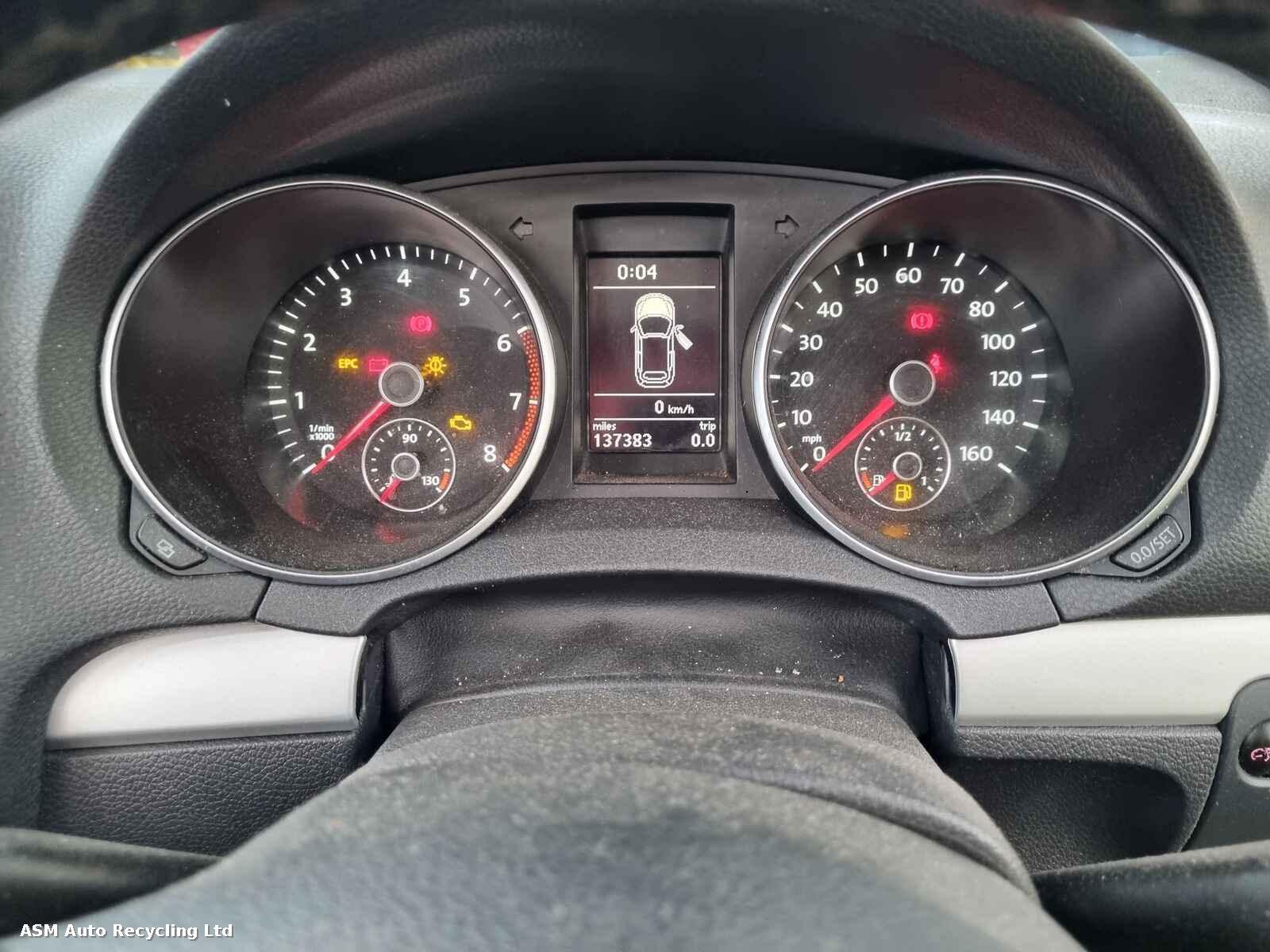 View Auto part Volkswagen Golf 2012 2 Door Convertible Breaking