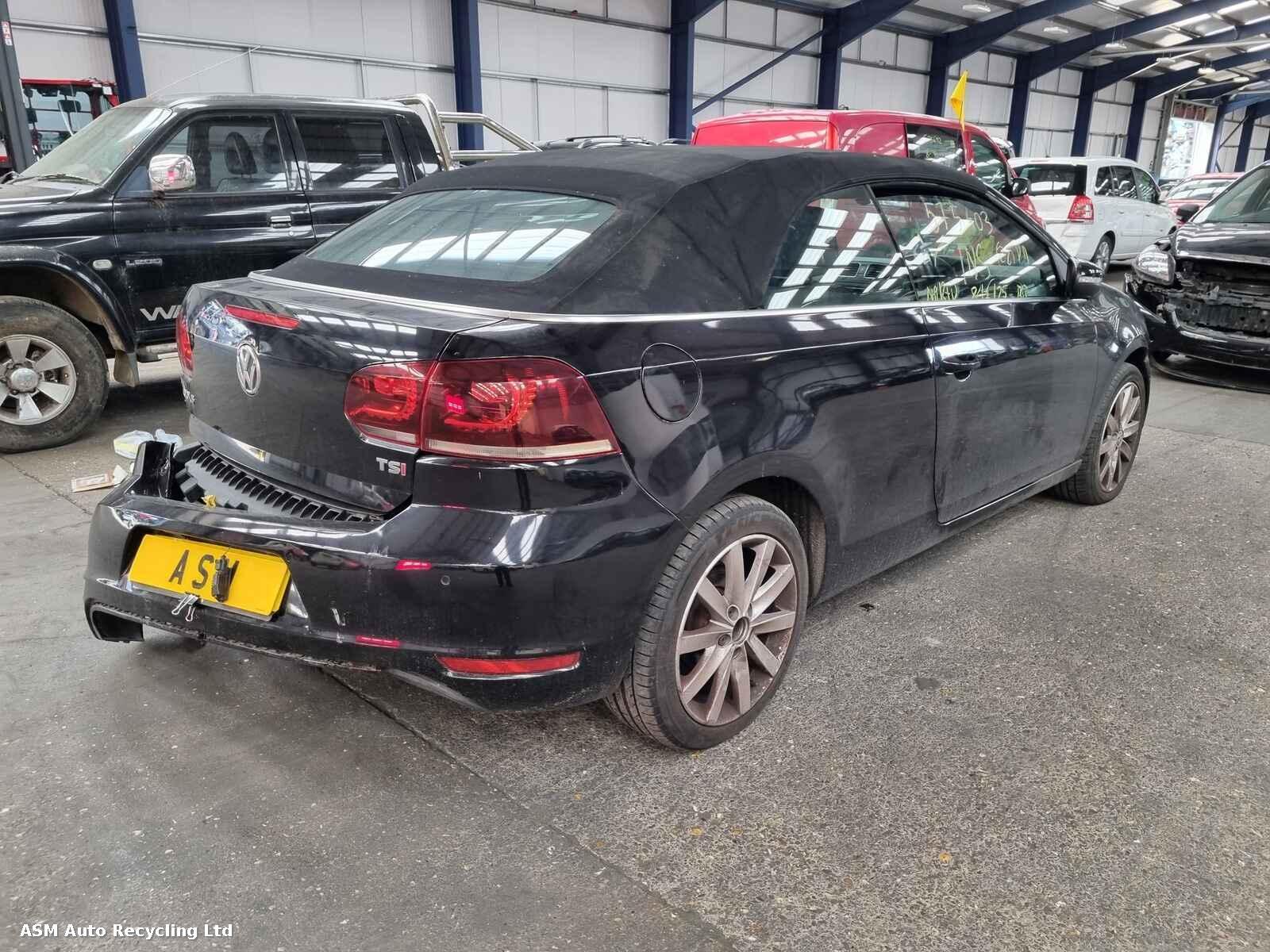 View Auto part Volkswagen Golf 2012 2 Door Convertible Breaking