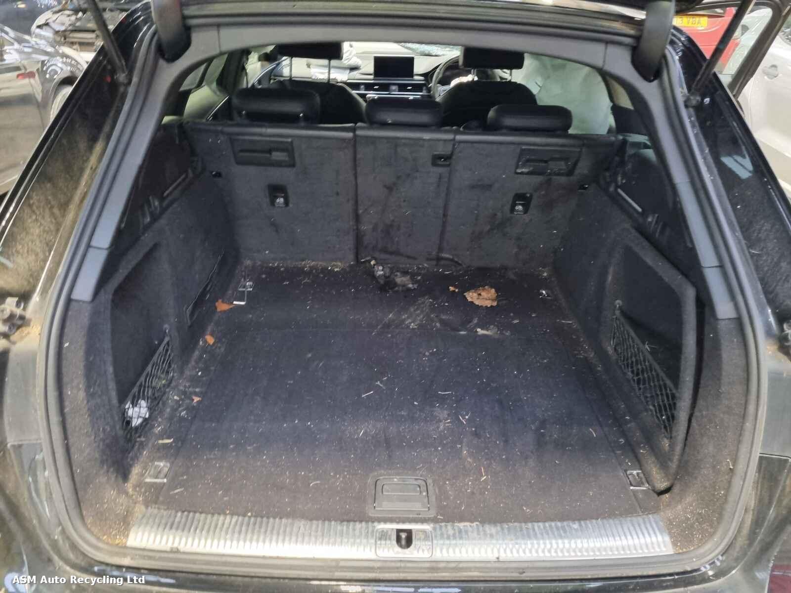 View Auto part Audi A4 2016 5 Door Estate Breaking