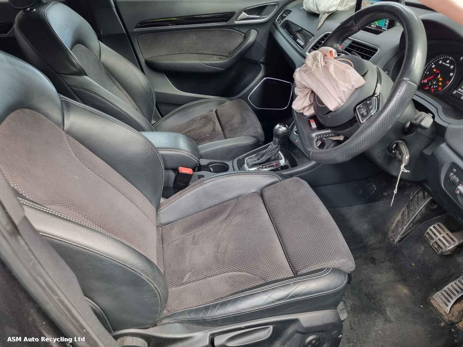 Audi Q3 2018 5 Door Estate Breaking View Auto part Audi Q3 2018 5 Door Estate Breaking
