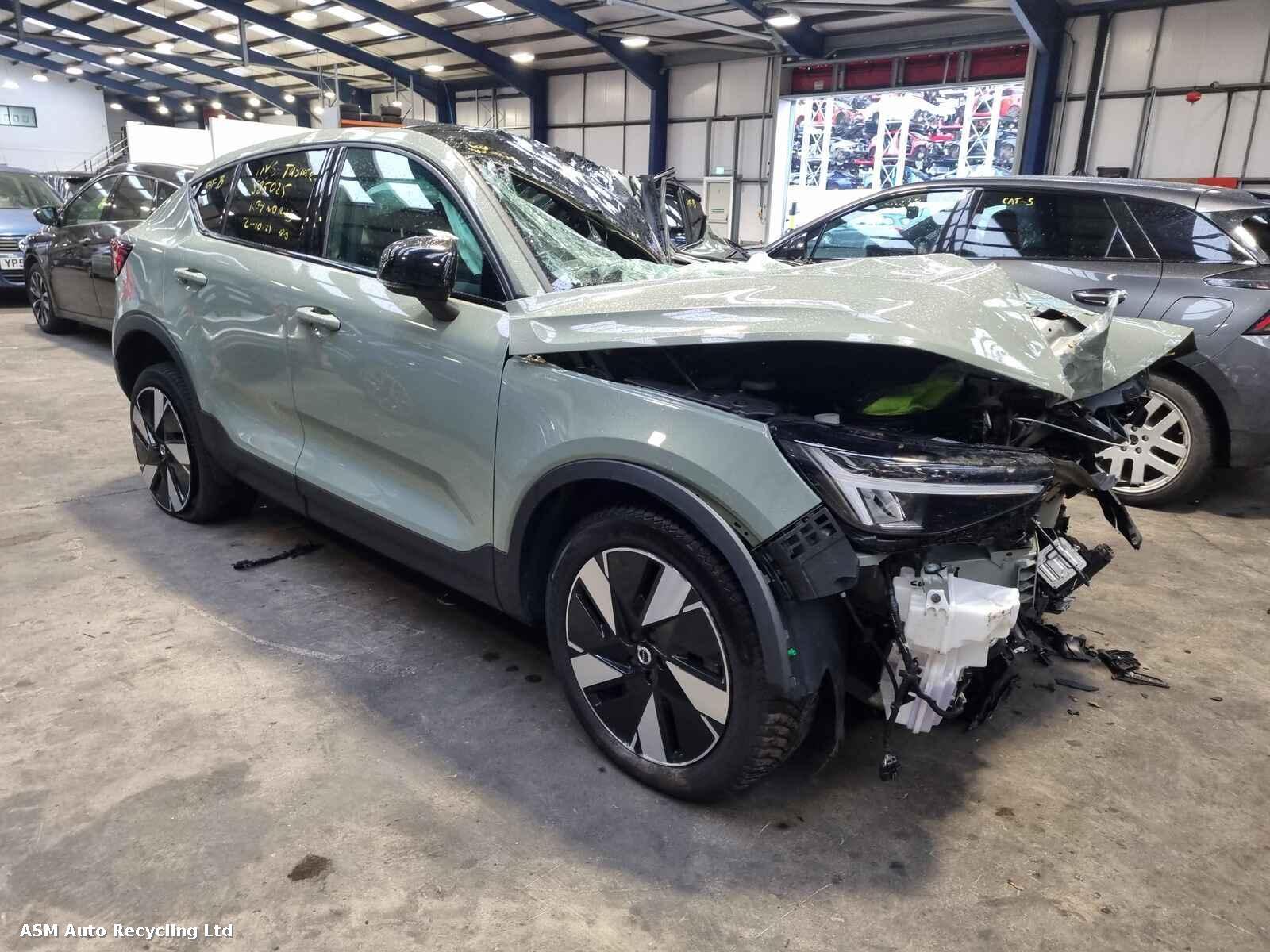 Image for a Volvo C40 2024 5 Door Estate Breaking