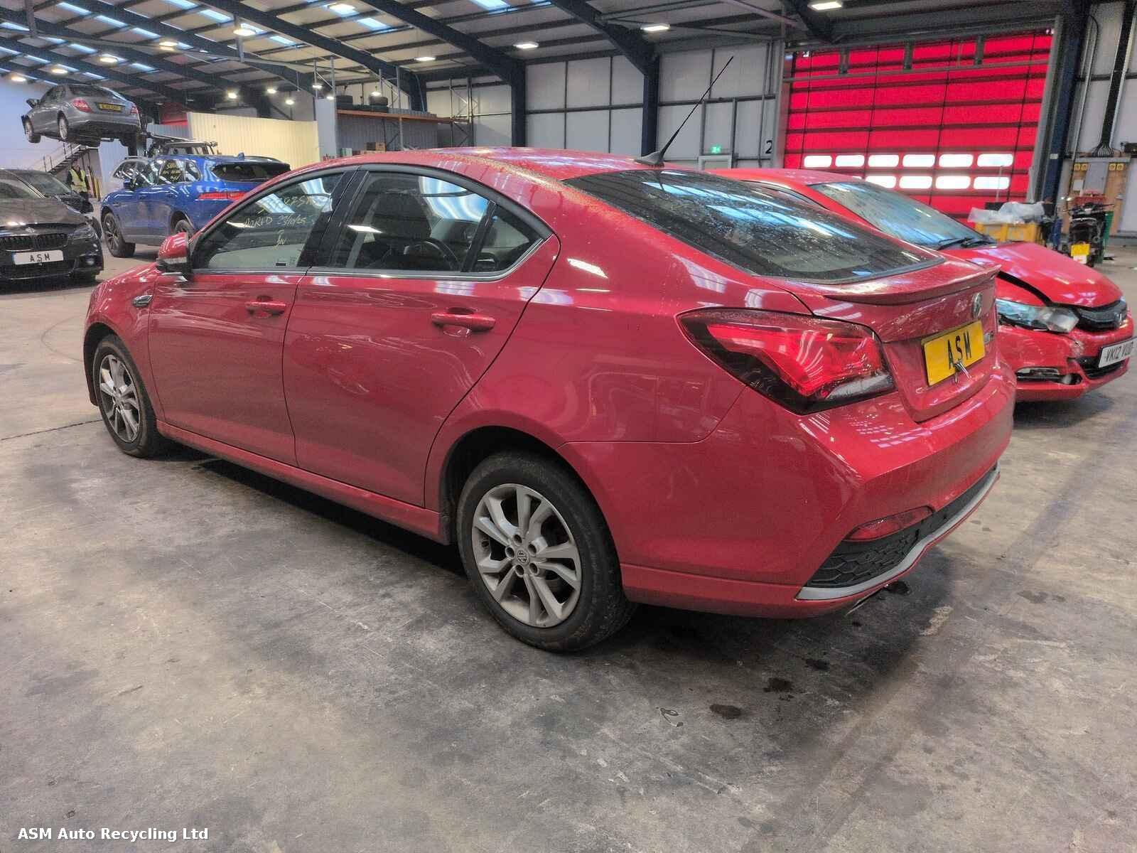 View Auto part Mg Mg6 2015 5 Door Hatchback Breaking