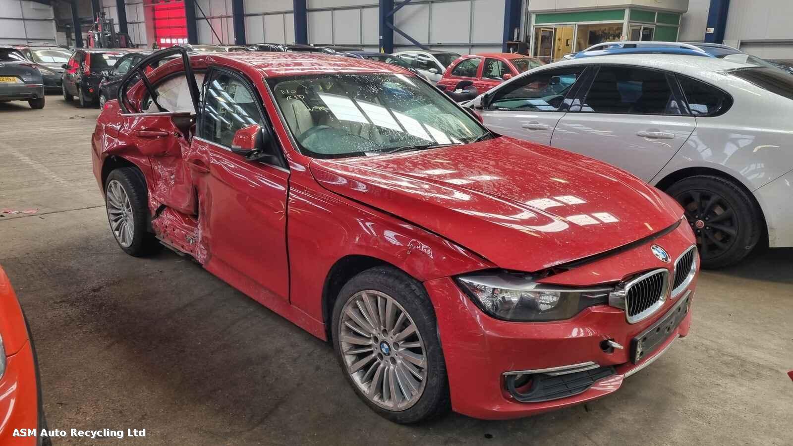 Image for a Bmw 3 Series 2015 4 Door Saloon Breaking