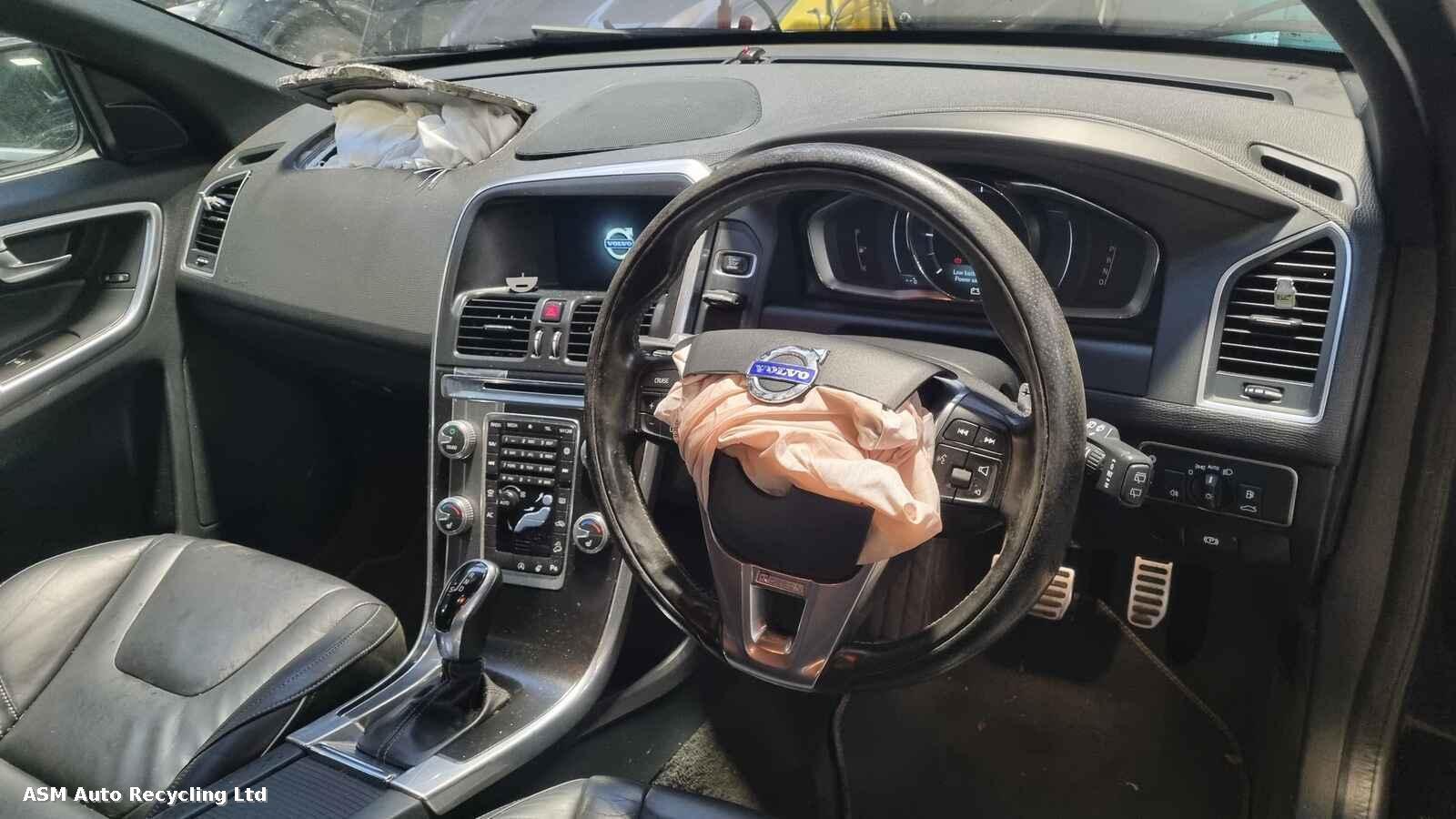 View Auto part Volvo Xc60 2015 5 Door Estate Breaking