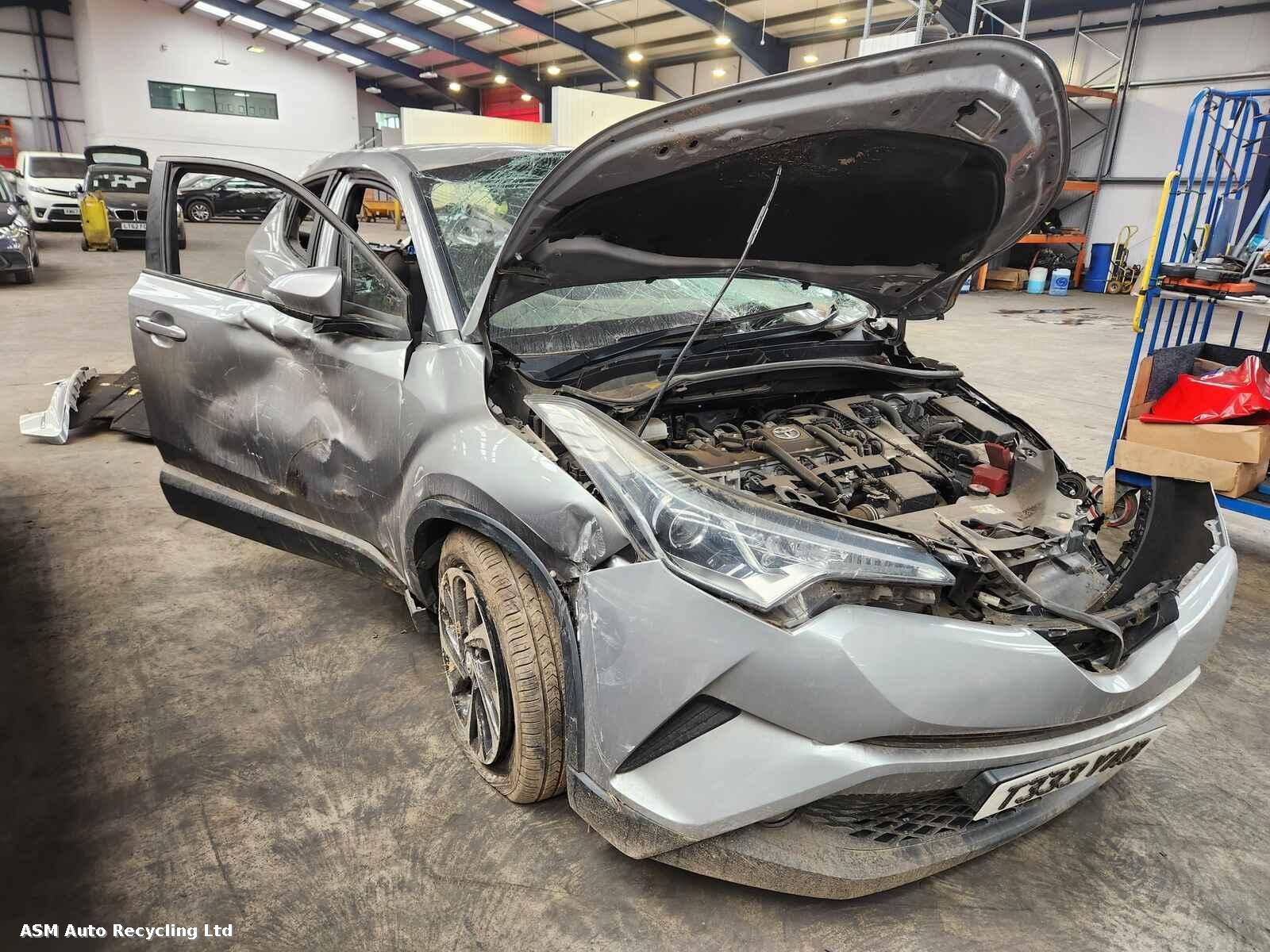 Image for a Toyota C-hr 2017 5 Door Hatchback Breaking