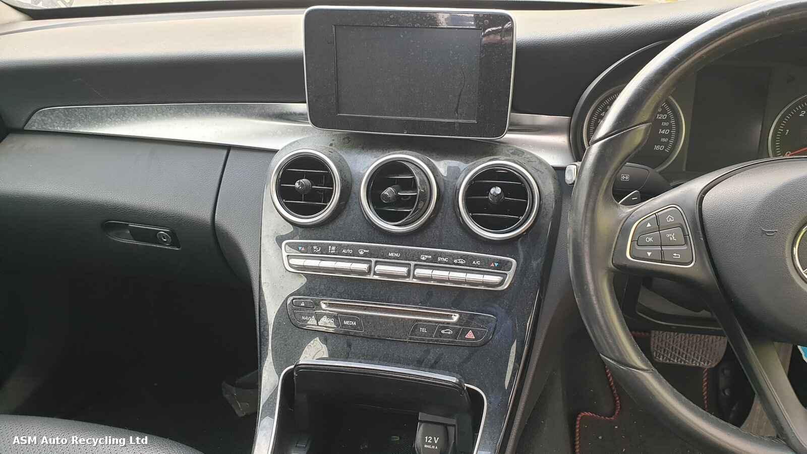 View Auto part Mercedes C Class 2016 4 Door Saloon Breaking