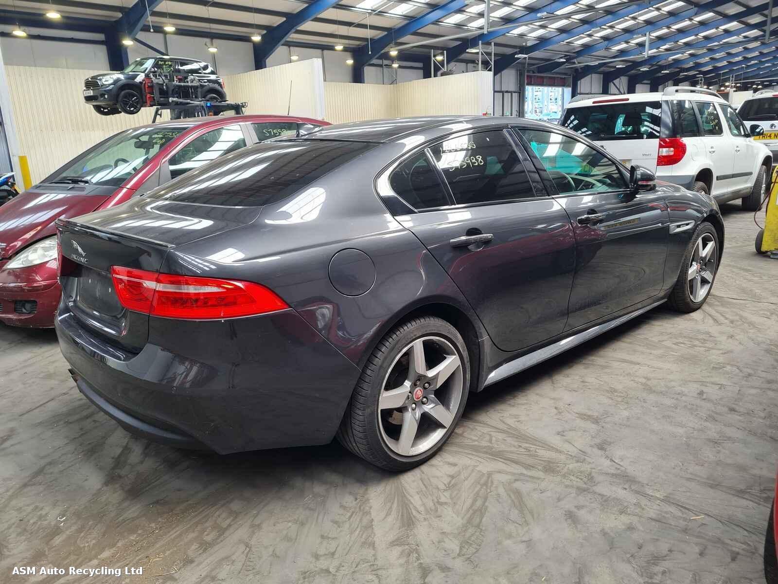 Jaguar Xe 2016 4 Door Saloon Breaking View Auto part Jaguar Xe 2016 4 Door Saloon Breaking