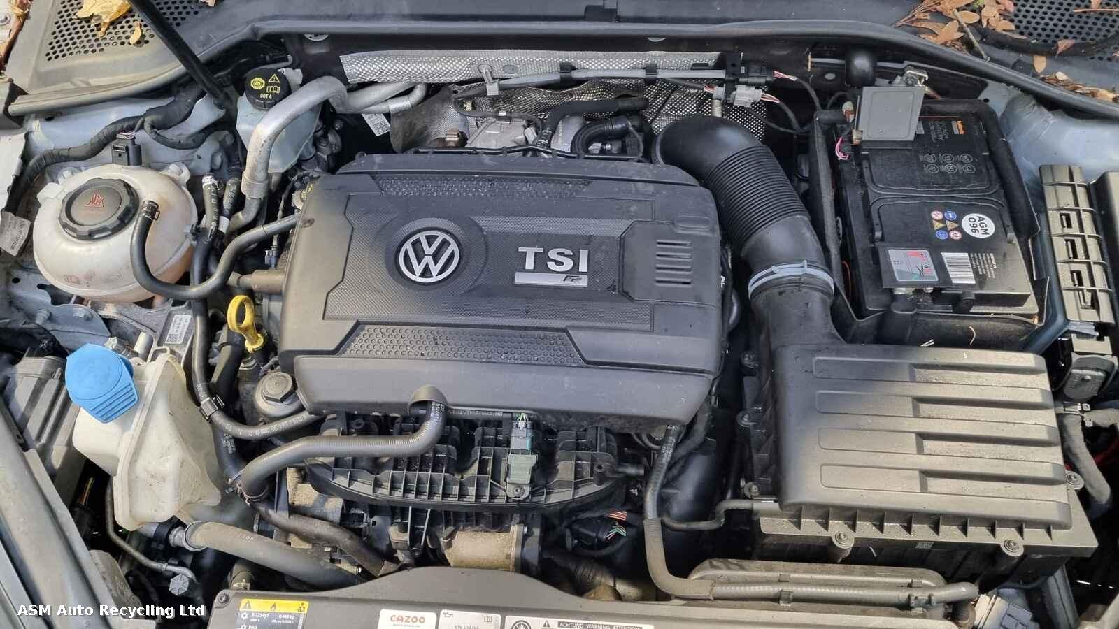 View Auto part Volkswagen Golf 2018 5 Door Hatchback Breaking