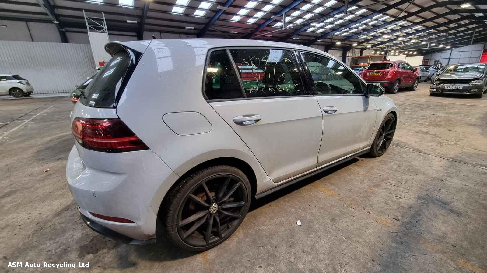 View Auto part Volkswagen Golf 2018 5 Door Hatchback Breaking