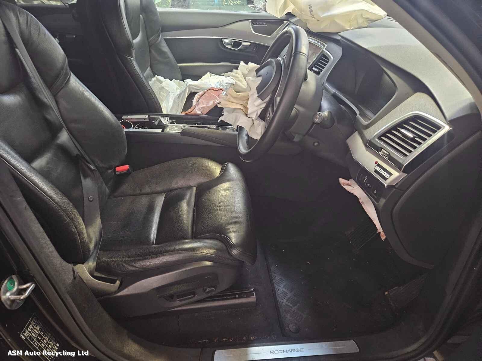 Volvo Xc90 2022 5 Door Estate Breaking View Auto part Volvo Xc90 2022 5 Door Estate Breaking